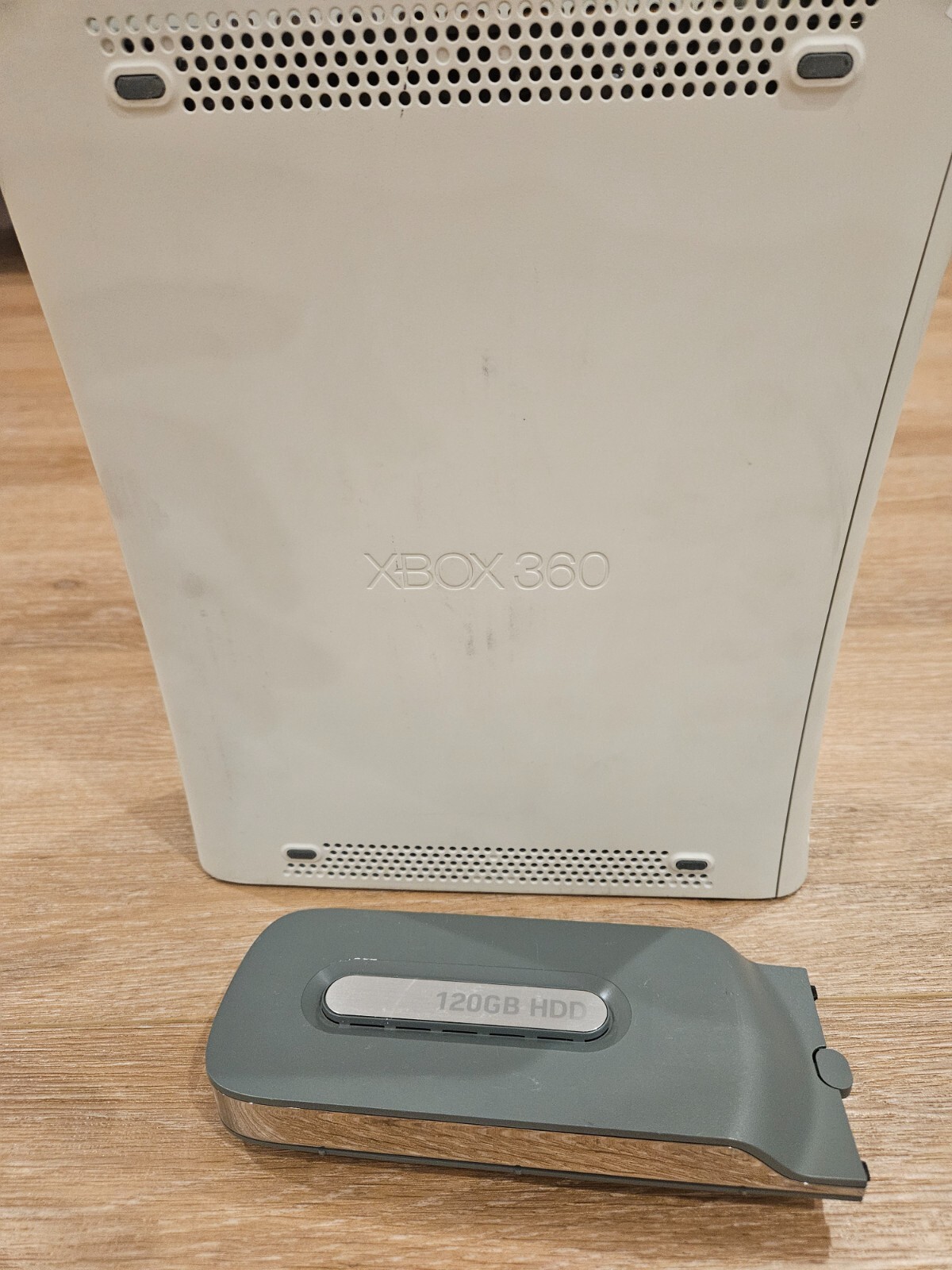 Xbox 360 Console Bundle 120GB HDD + Controller (not working) + Cords + 3 Games