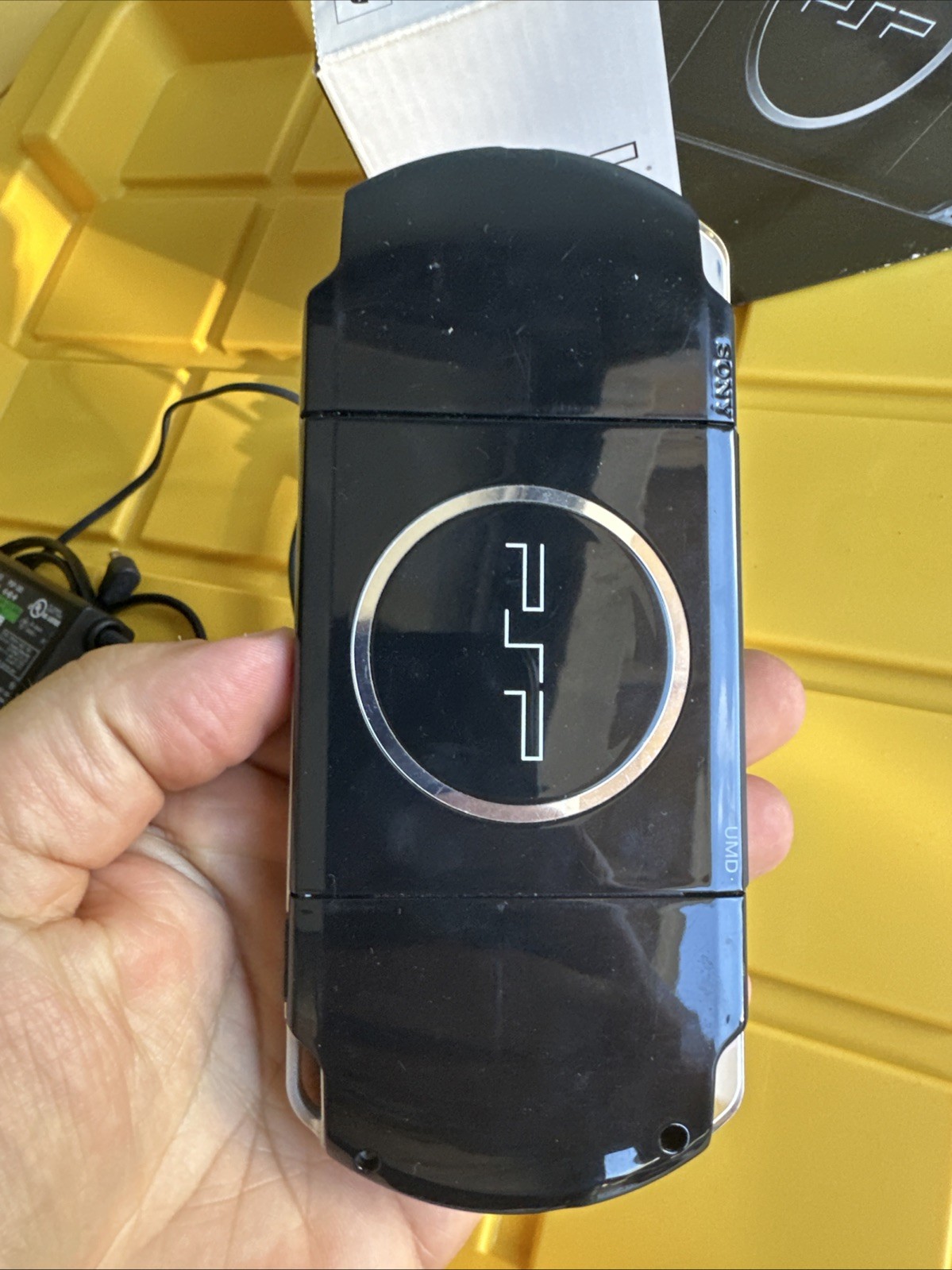 Sony PSP-3000 Playstation Portable Console Japan – Piano Black