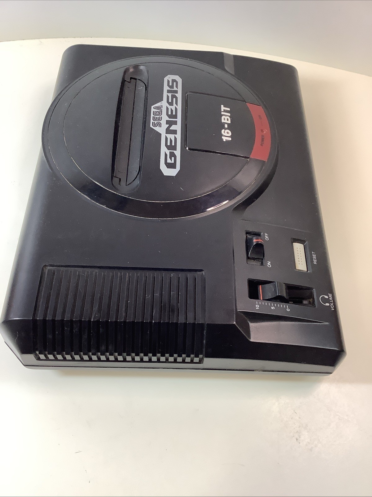 Tested/Works! Sega Genesis Model MK-1601, 2 Controllers, Power Adaptor