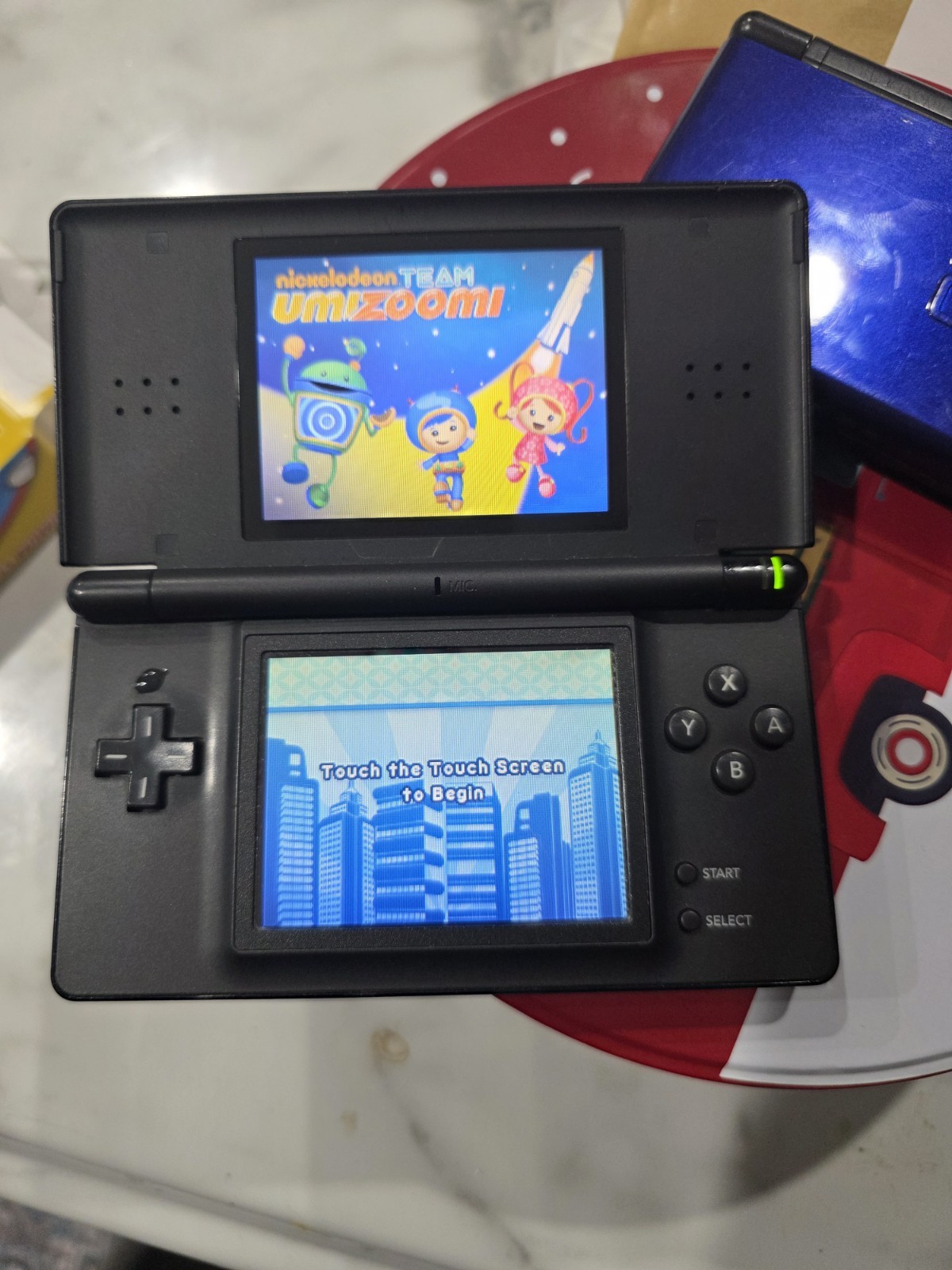 Nintendo DS Lite Handheld System – Onyx Black W/Charger No Stylus