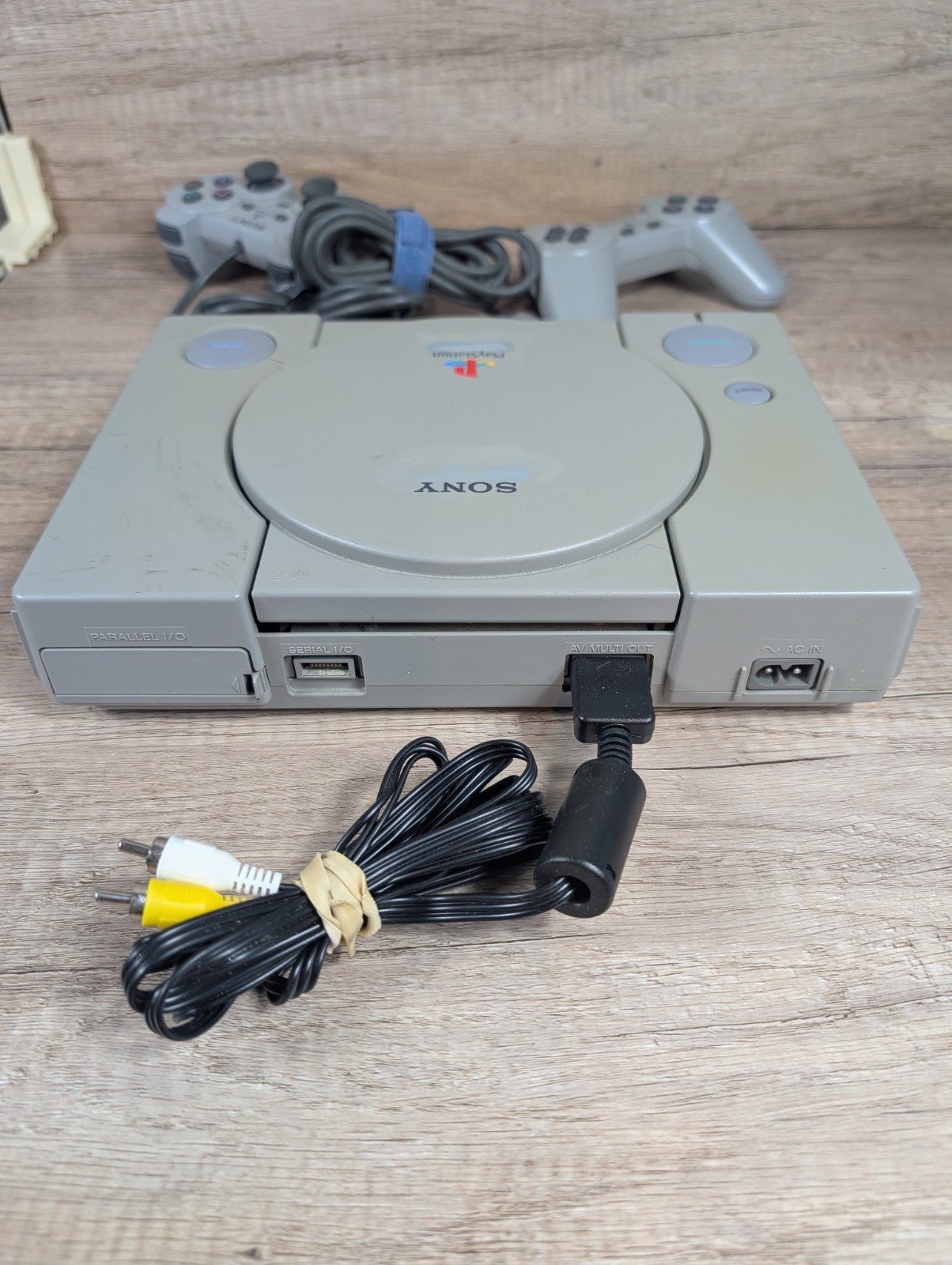 Sony Playstation 1 PS1 Console Bundle w/ 2 Controllers Av Cord Memory SCPH-7501