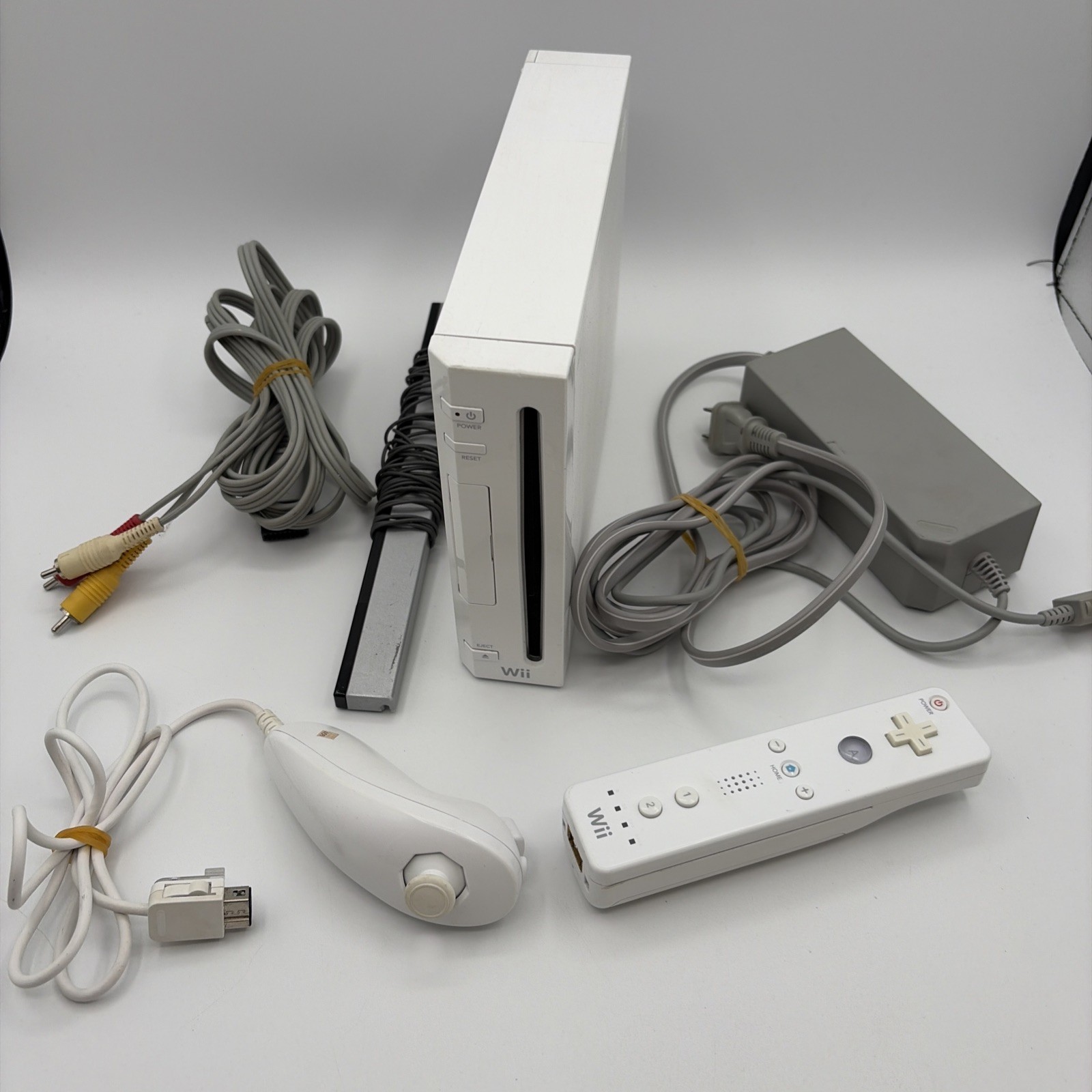 Nintendo Wii Console Bundle Tested RVL-001 w Accessories
