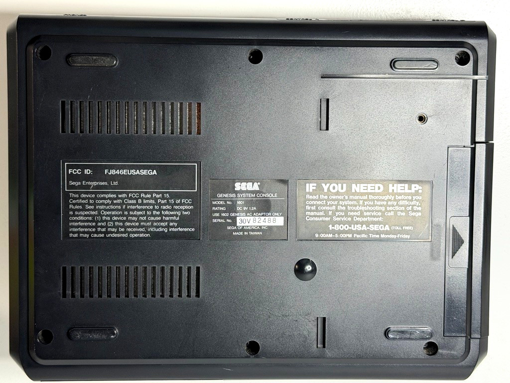 Sega Genesis Model 1 Console Bundle HDG + 2 OEM Controllers PSU RF Tested