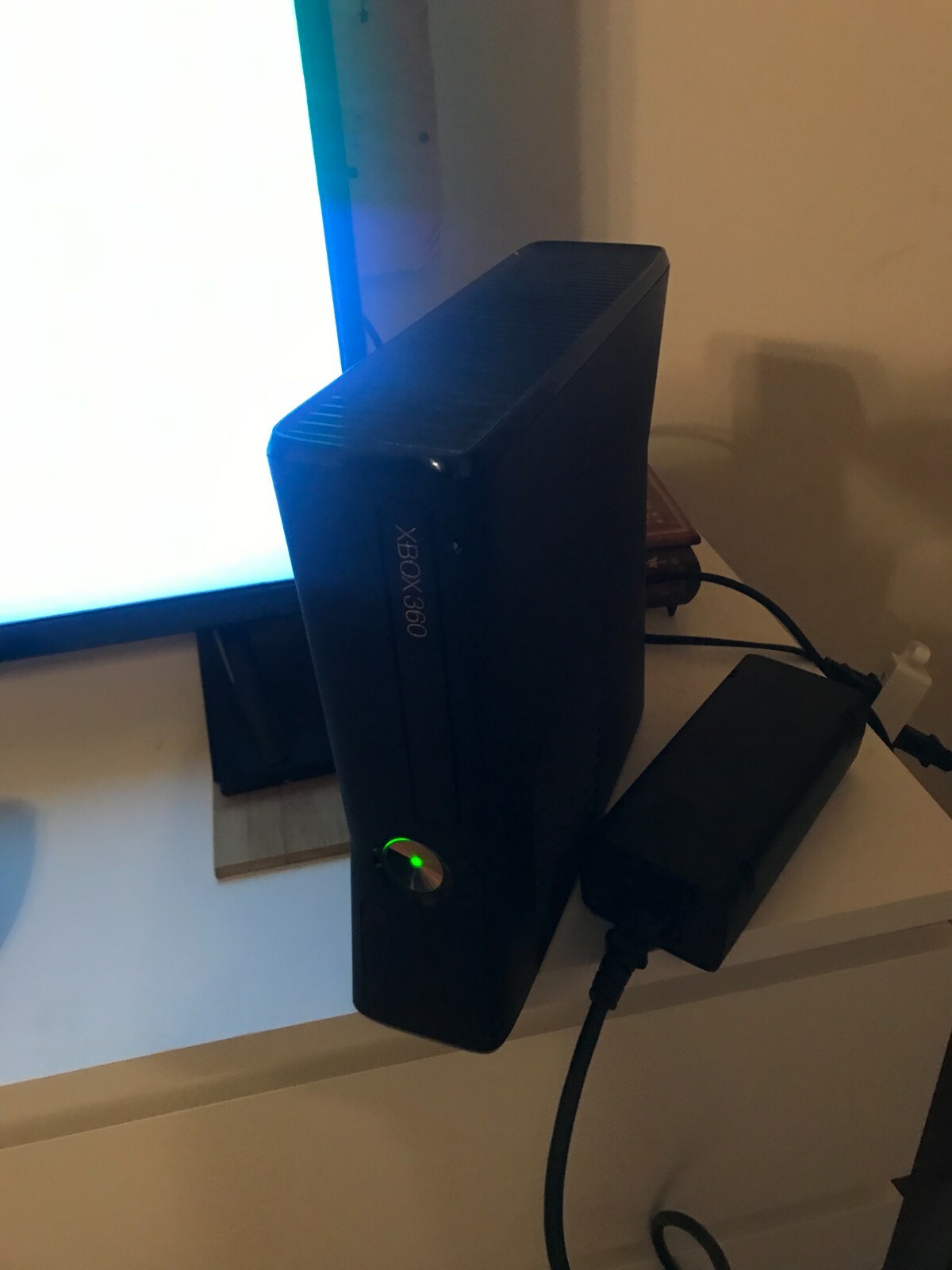 HUGE Microsoft Xbox 360 S Slim Console Bundle w/2 Controllers, 40 Games