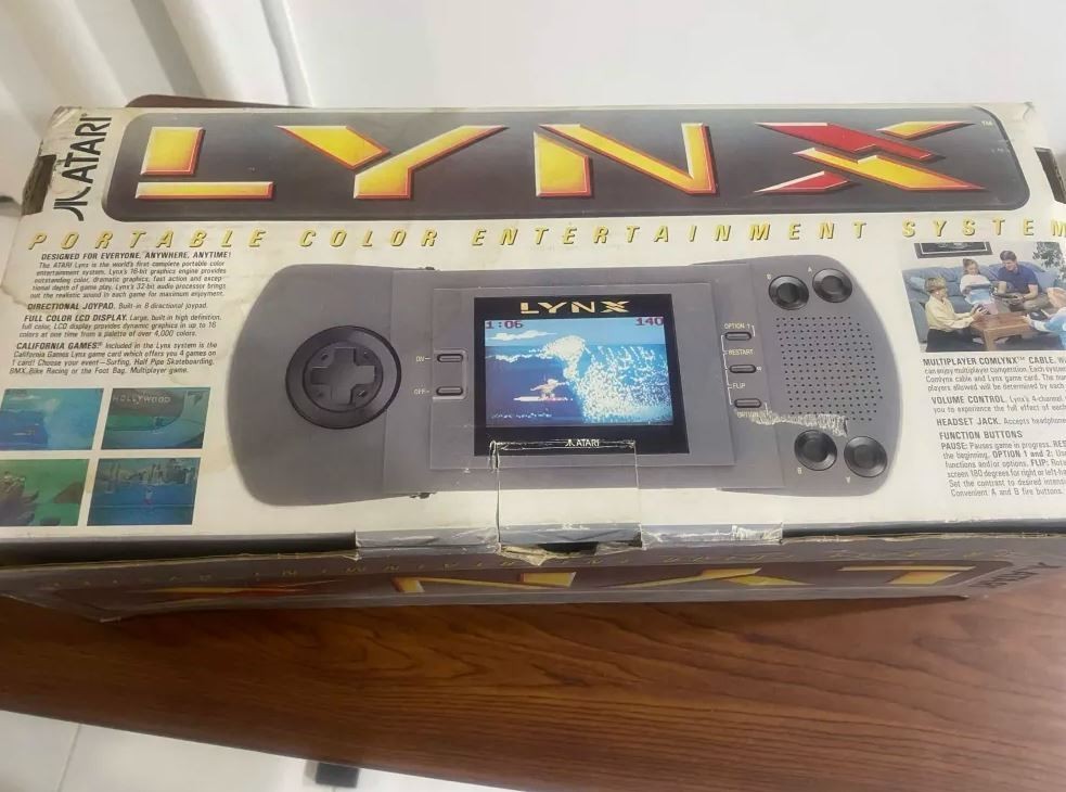 Atari Lynx 1 Console + 11 games/boxed (PAG-0201) **Parts/Repair** – See photos