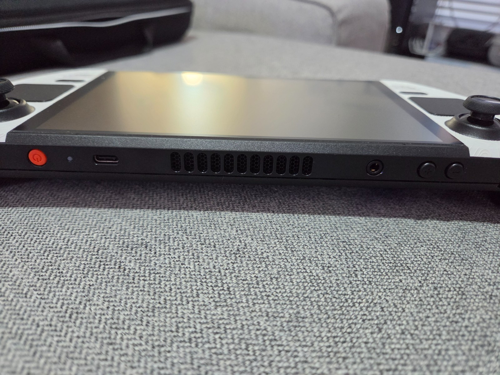 Valve Steam Deck OLED 2TB Killswitch Case, carrying case, charger included