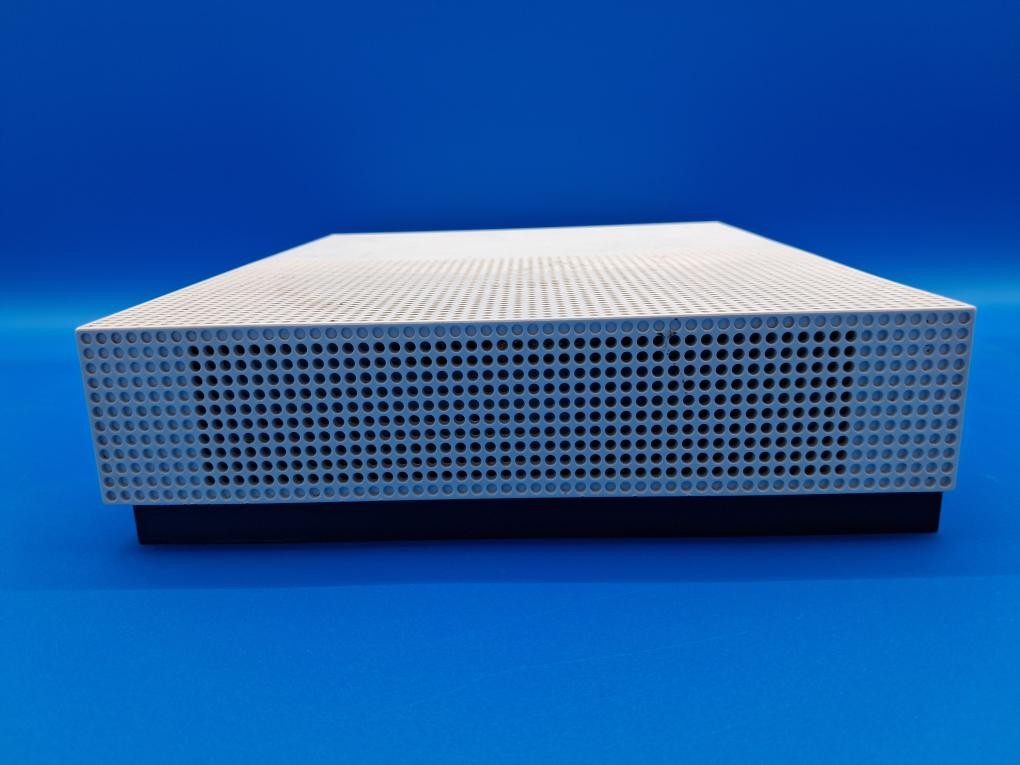 Xbox One S – Console Only Model 1681 1TB