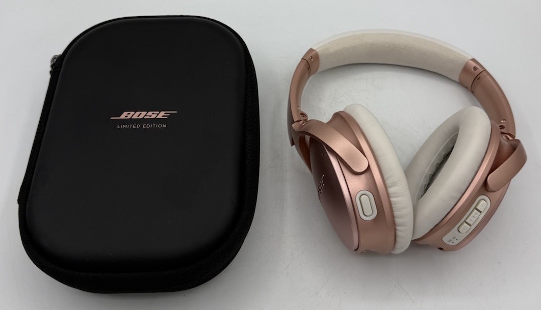 QuietComfort 35 wireless headphones Rose Gold Mo Charger Tested