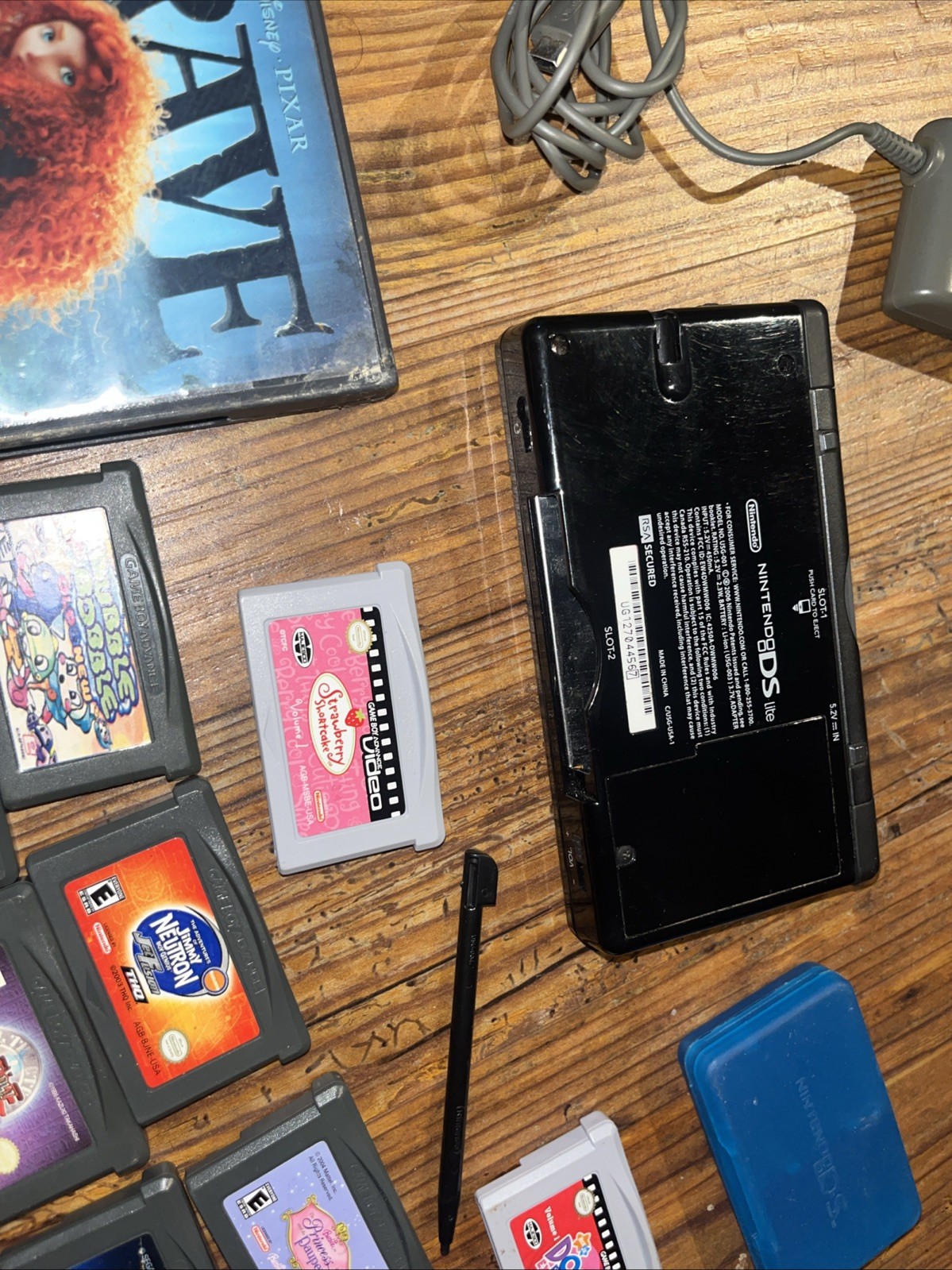 Nintendo DS Lite Black Console Bundle with 9 games – Tested & Working