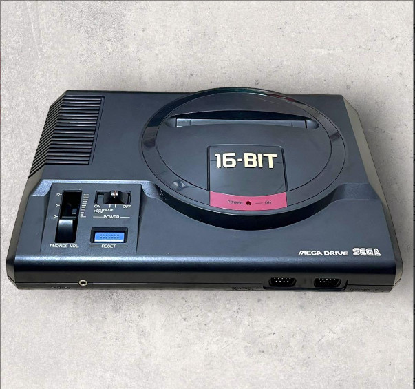 Mega Drive Plus One Sonic the Hedgehog Sega Console Boxed HAA-2510 Video Game