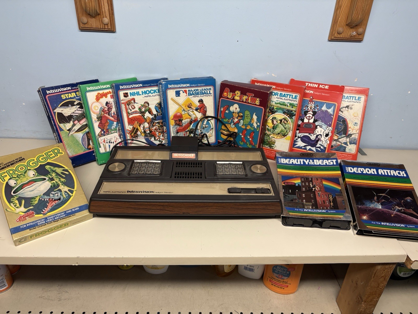 Mattel Intellivision Console Plus 12 intellivision gawe 11 boxed and 1 cartridge