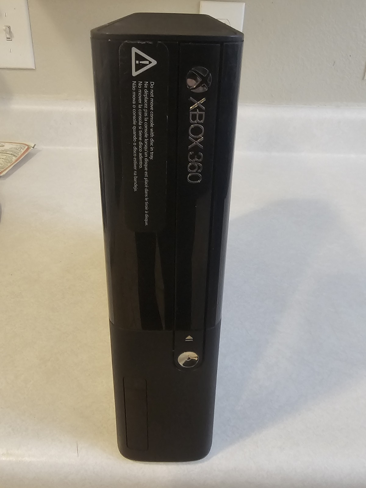 Microsoft Xbox 360 E Slim Model 1538 Black Console One Game
