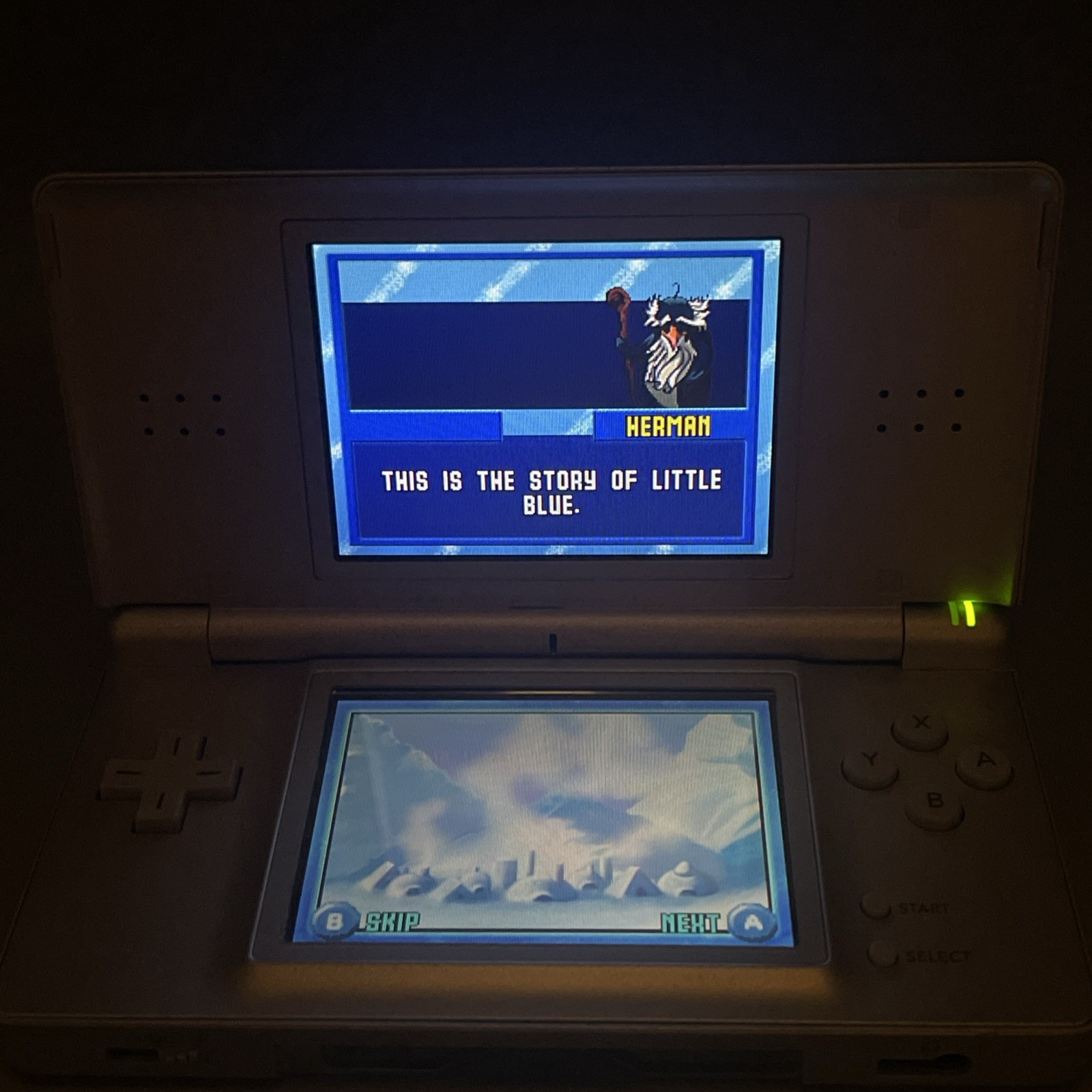 Nintendo DS Lite Silver Handheld Console Touch Screen Bundle W Games Charger
