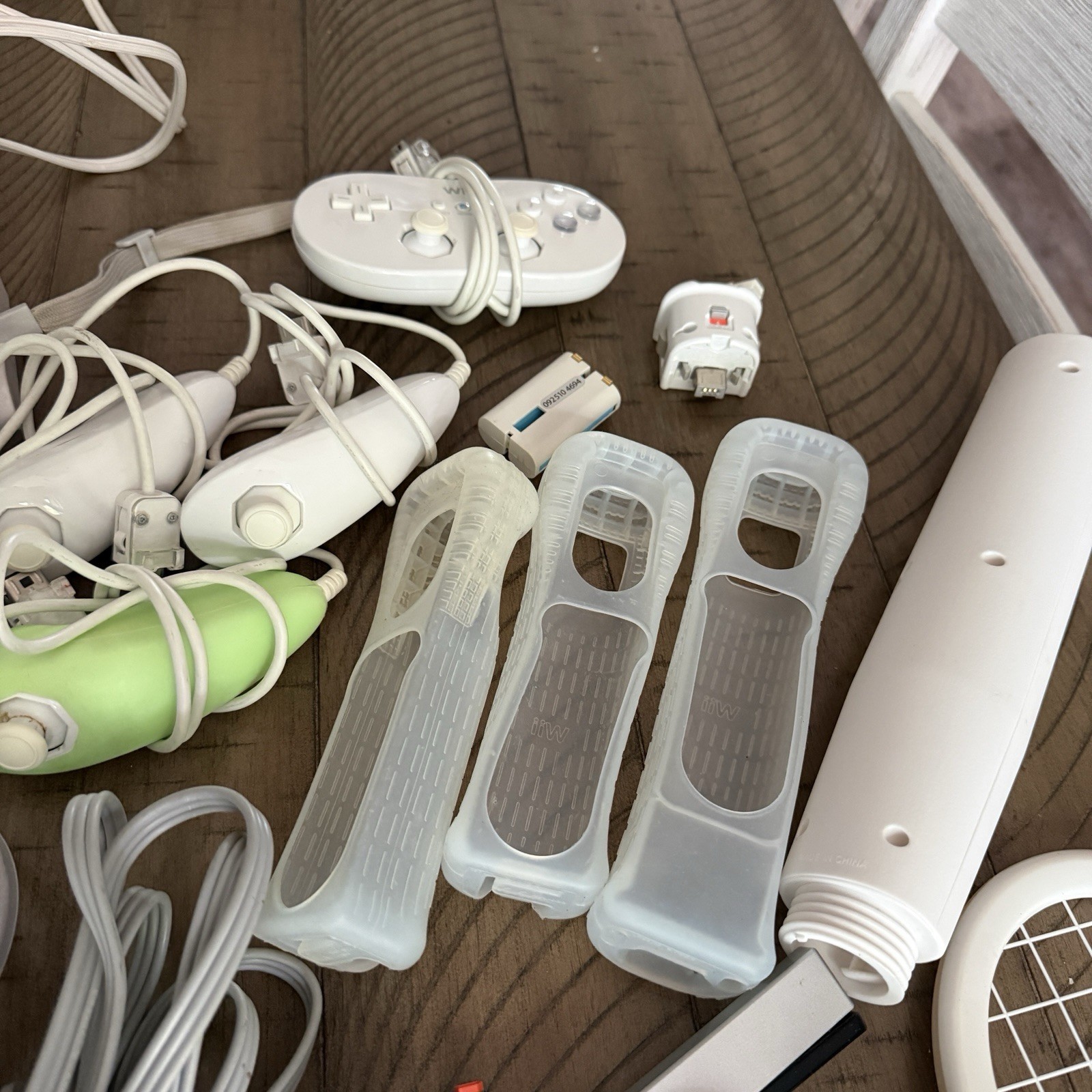 Nintendo Wii Console Bundle Tested 4 Remotes 3 Nunchuks MotionPlus Sports