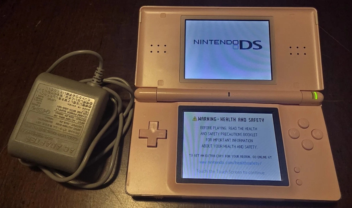 Nintendo DS Lite Console – Pink