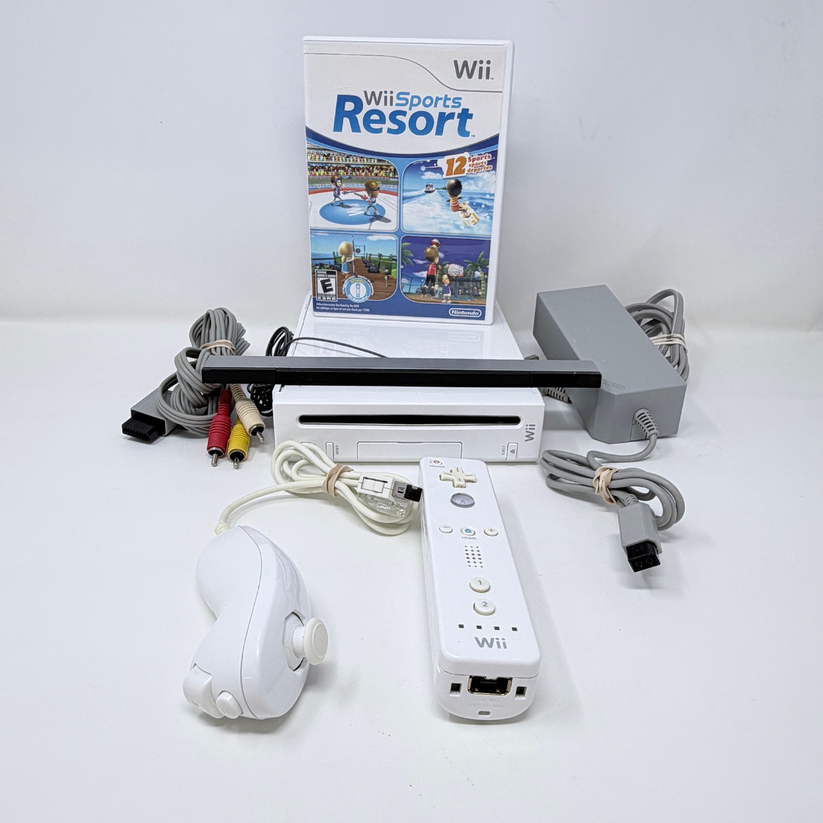 Nintendo OEM Wii Console W/ Wii Sports Resort Game Bundle- TESTED & WORKS