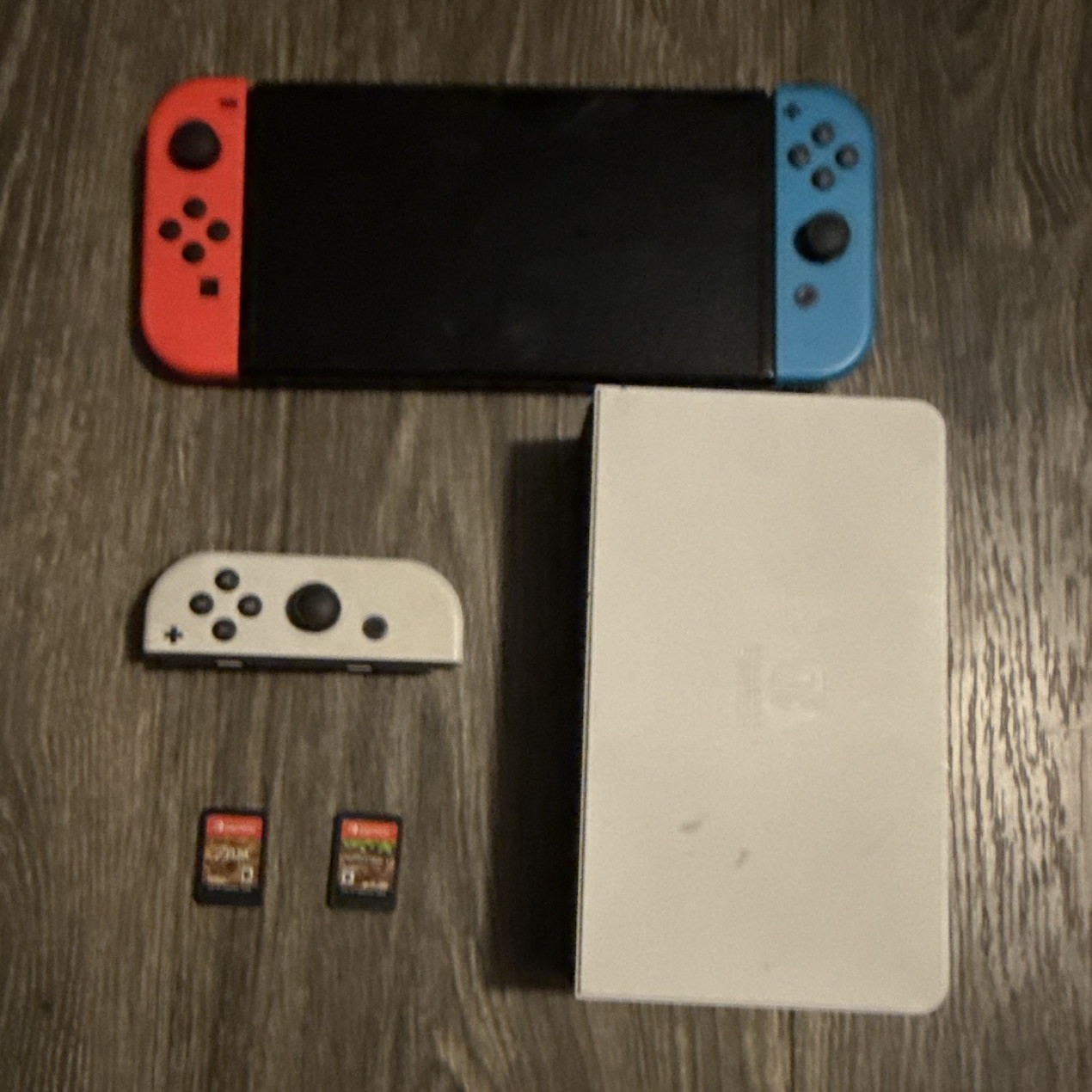 Nintendo Switch HAC-001 Bundle Red/Blue Joy-Cons, White Joy-Con, Dock, Zelda