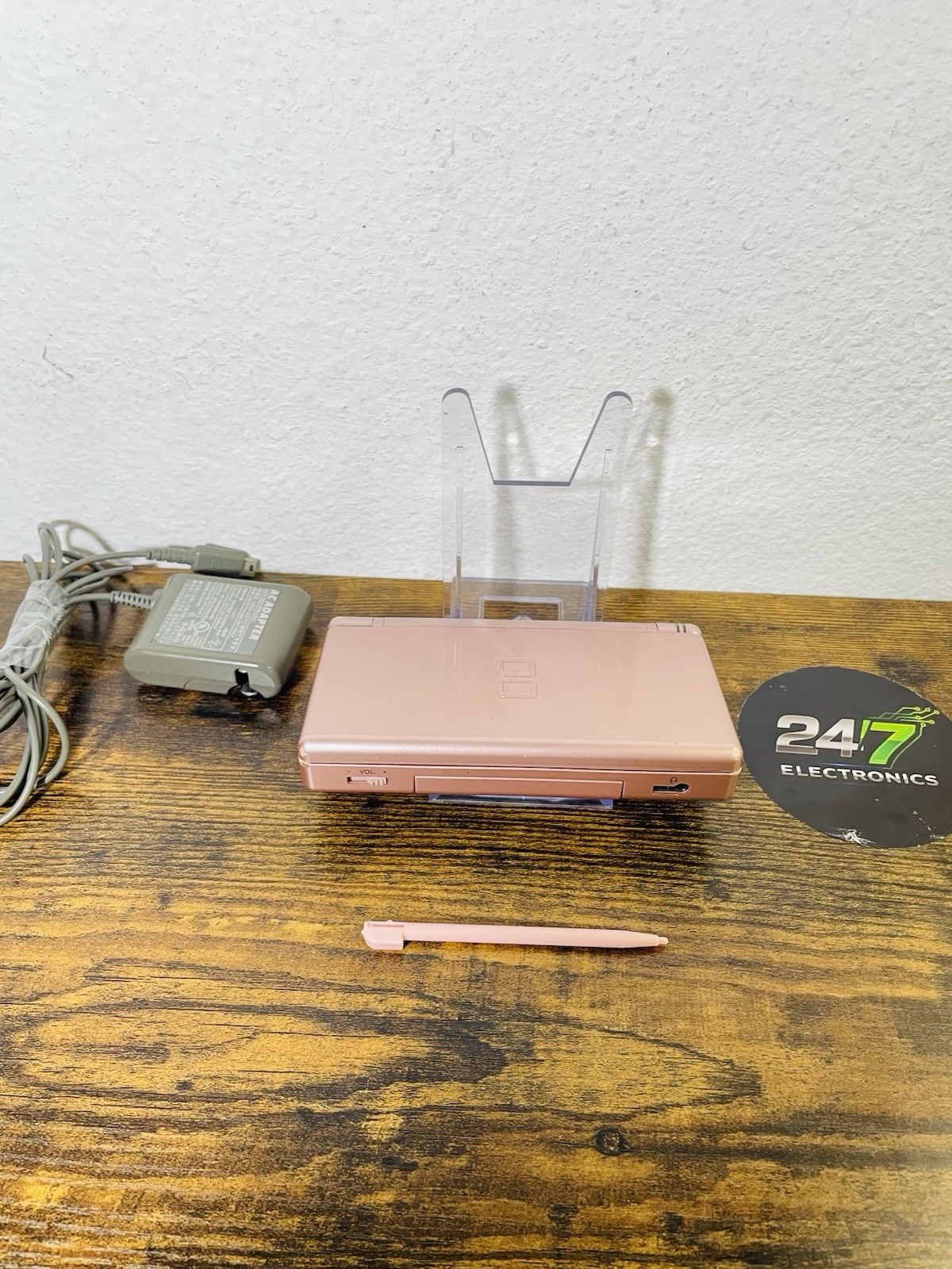 Nintendo DS Lite Pink Handheld Bundle Charger Stylus GBA Player – FOR PARTS READ