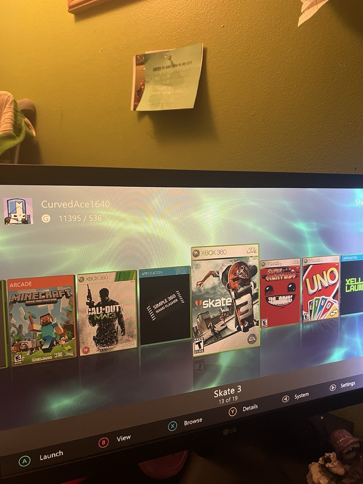 Microsoft Xbox 360 White Console Wi-Fi Ethernet Multiplayer Capability