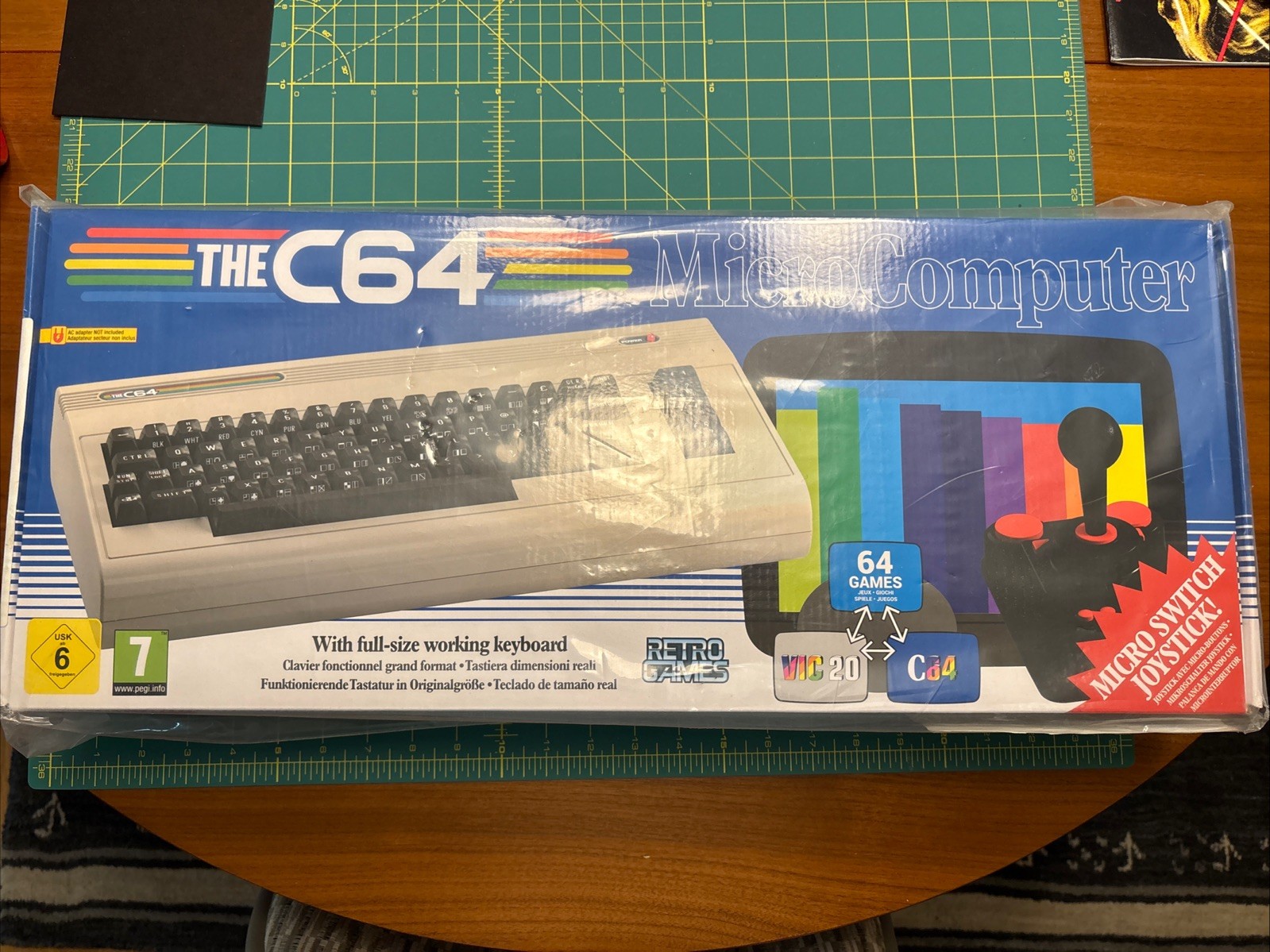 FACTORY SEALED The C64 MAXI RETRO MICRO Computer CONSOLE Commodore 64 & Joystick
