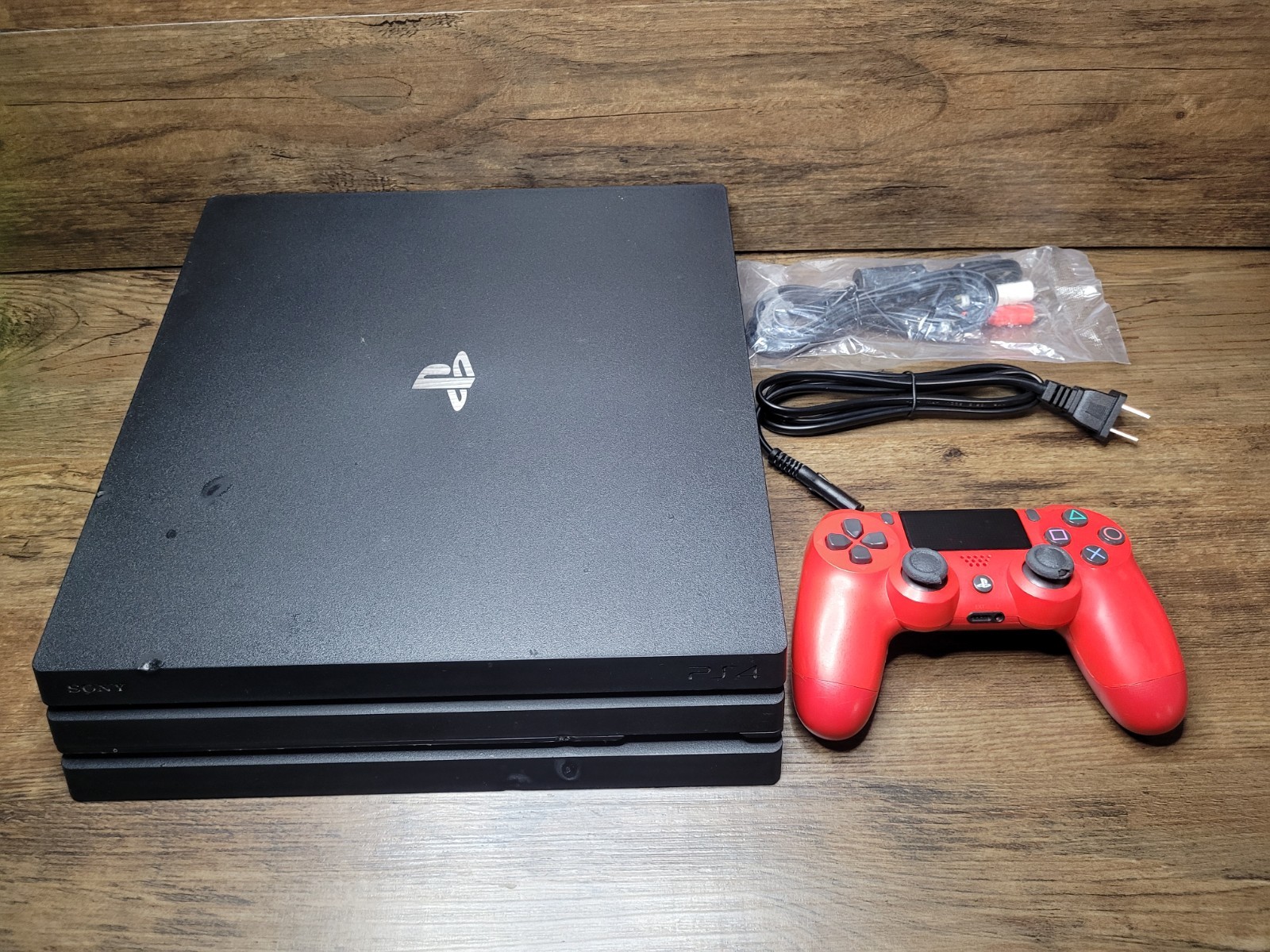 Sony PlayStation 4 Pro 1TB, Controller, Tested Works, 10.01 firmware