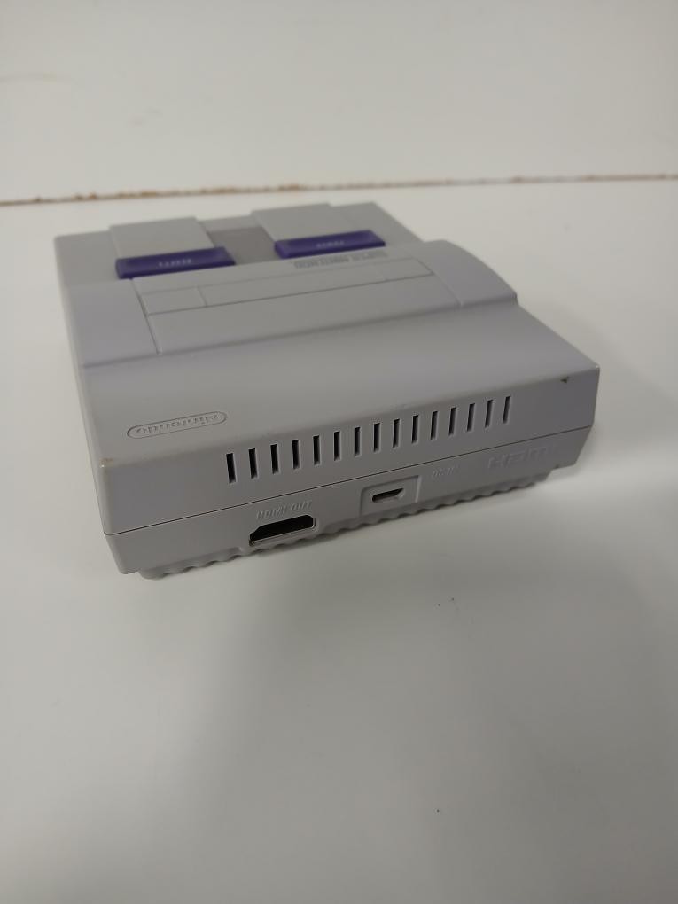 NINTENDO SUPER NES CONTROL DECK CLV-201 (P18028105)