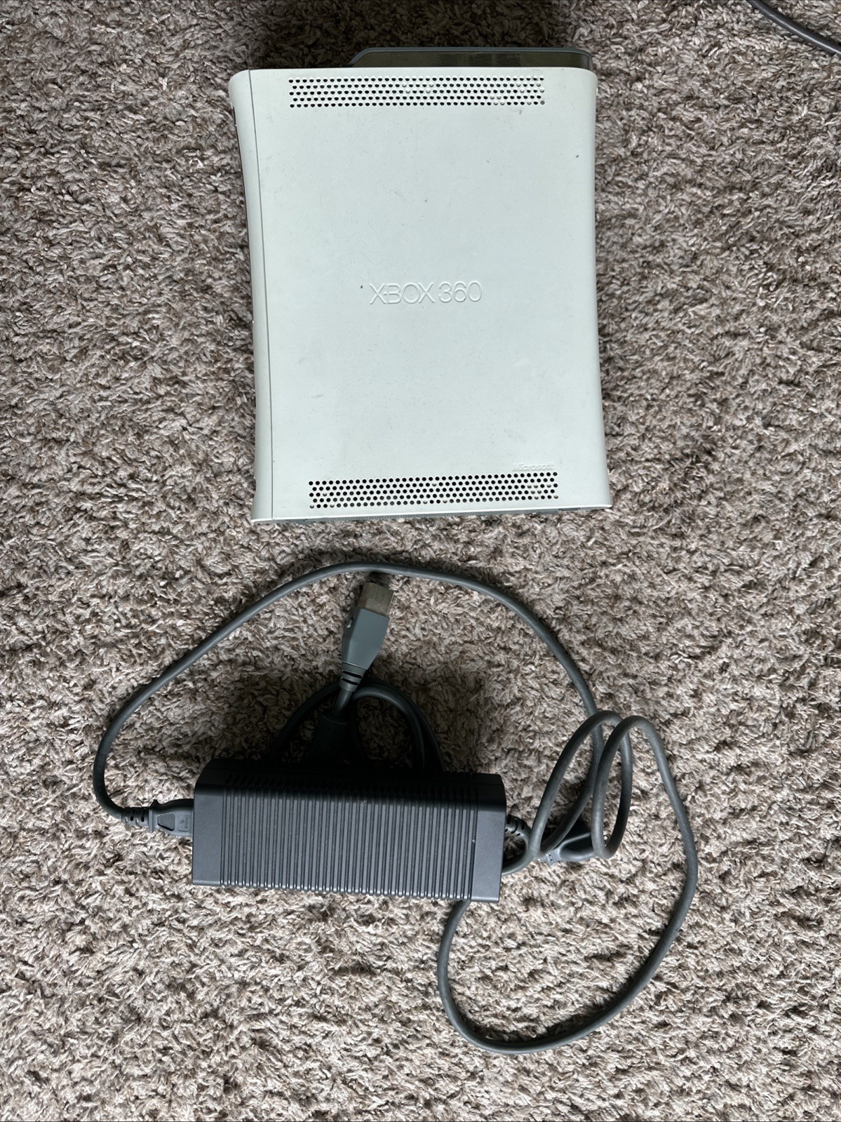 Microsoft Xbox 360 Pro System Bundle 60GB White Console