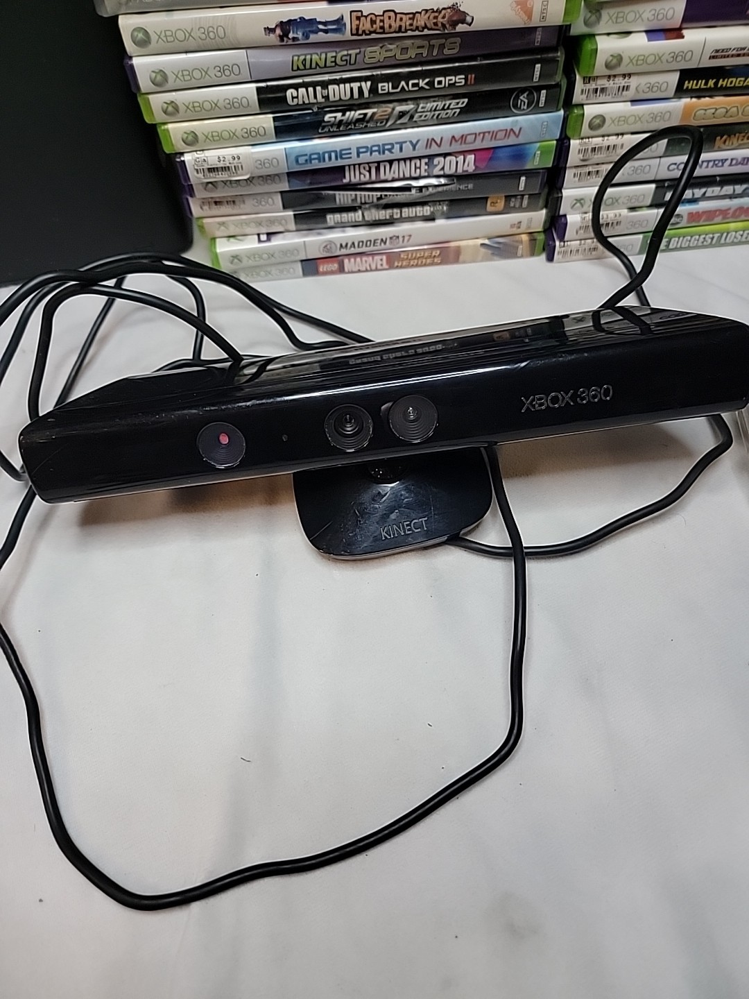 Microsoft Xbox 360 S Console, Controller, Kinect & 28 Games Mega Bundle!