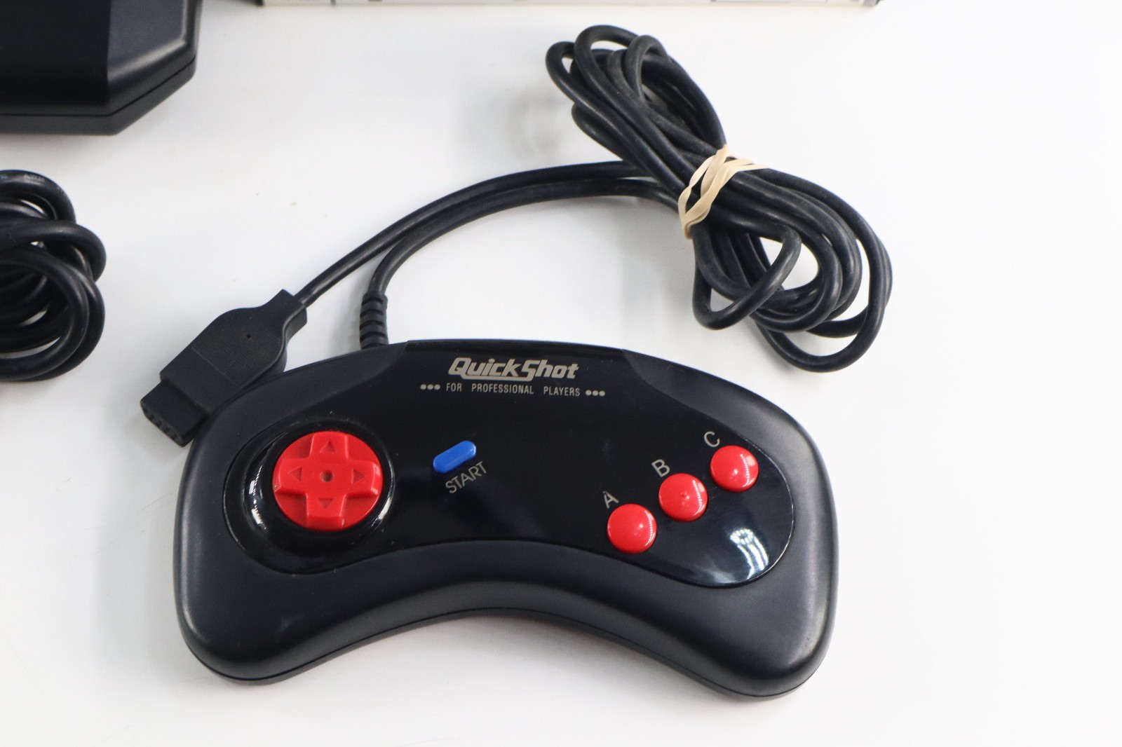 SEGA Genesis Model 2 Console Bundle W/Cords 2 Controller 5 Games Tested