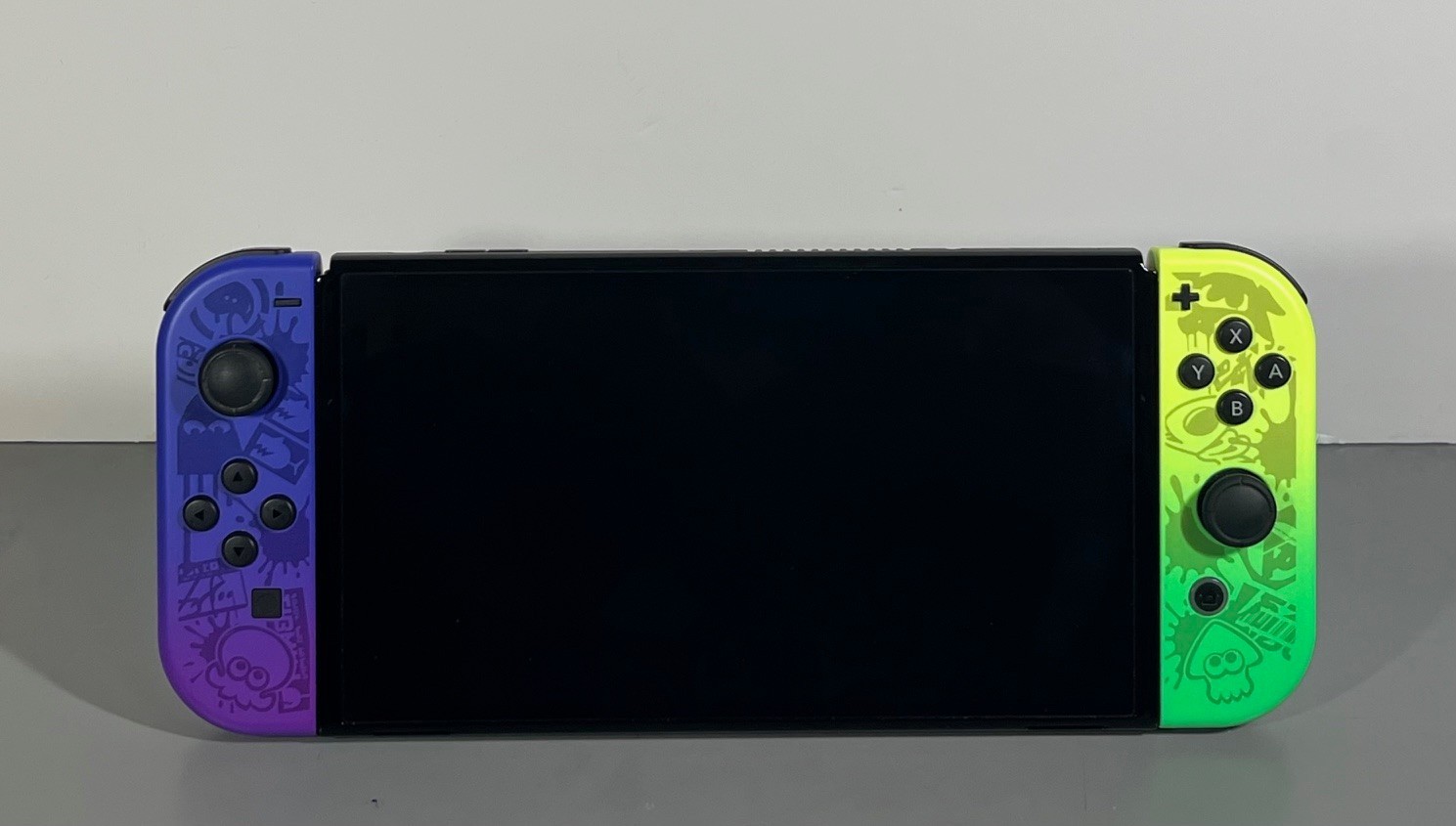 Nintendo Switch OLED Splatoon 3 Edition – Excellent Condition.