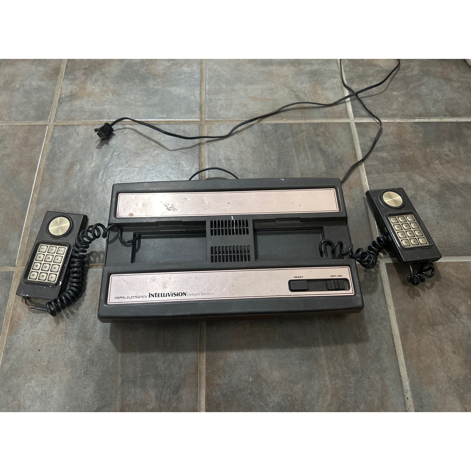 Vintage Mattel Electronics IntelliVision Video Game Console Model 2609 1979Retro