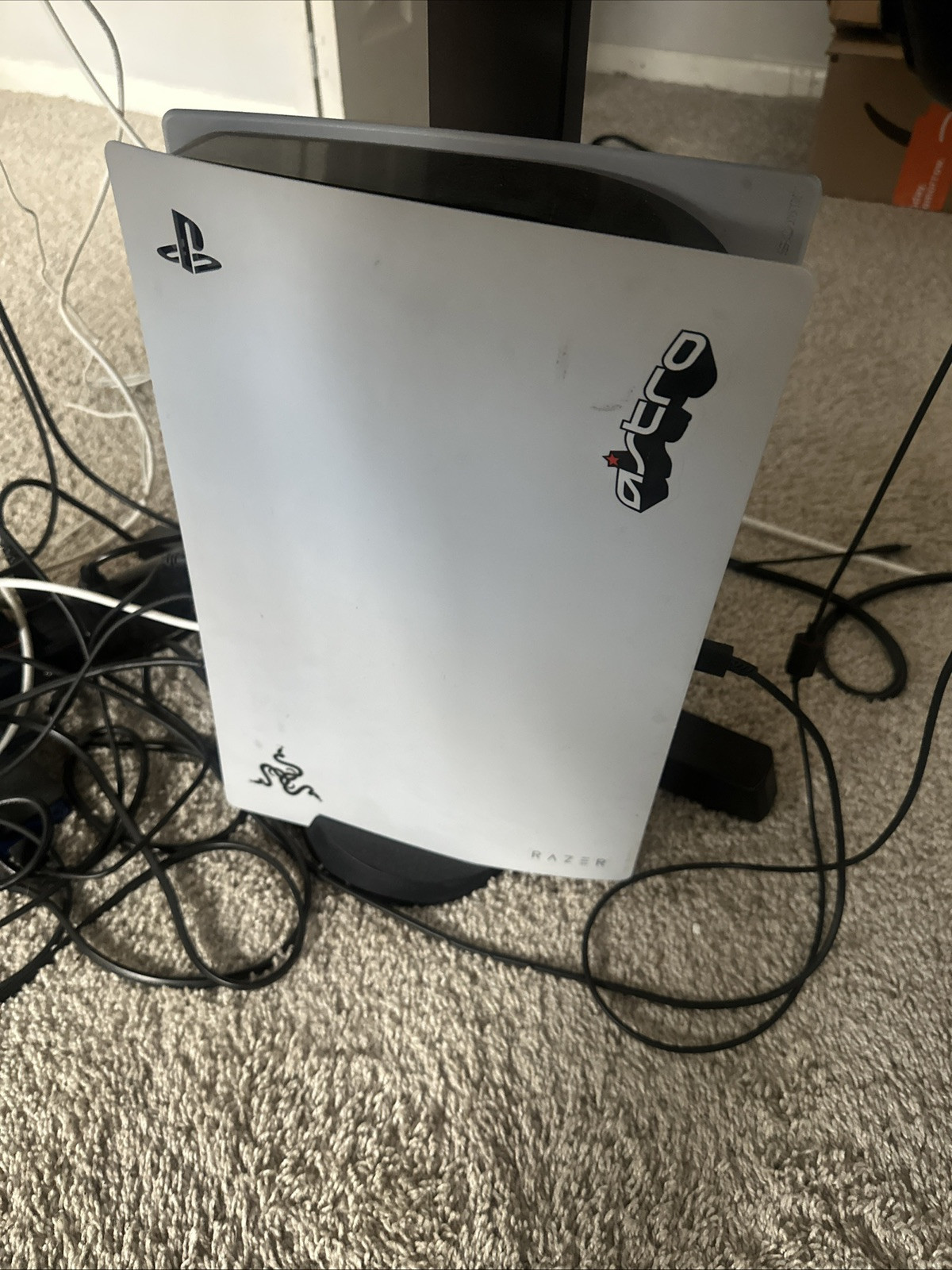 Sony PlayStation 5 825Gb Disc Edition PS5 Gaming Console Streaming Bundle