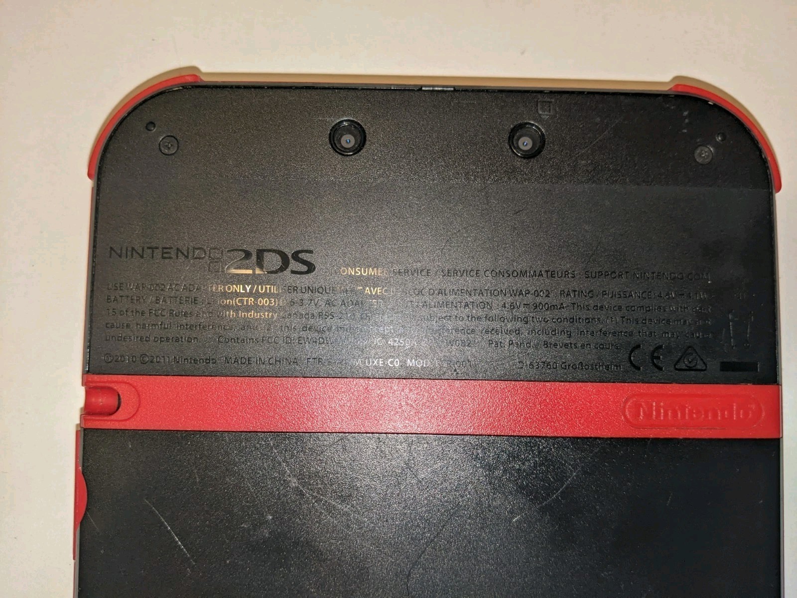Nintendo 2DS Handheld Game Console System With Charger, Game & Case
