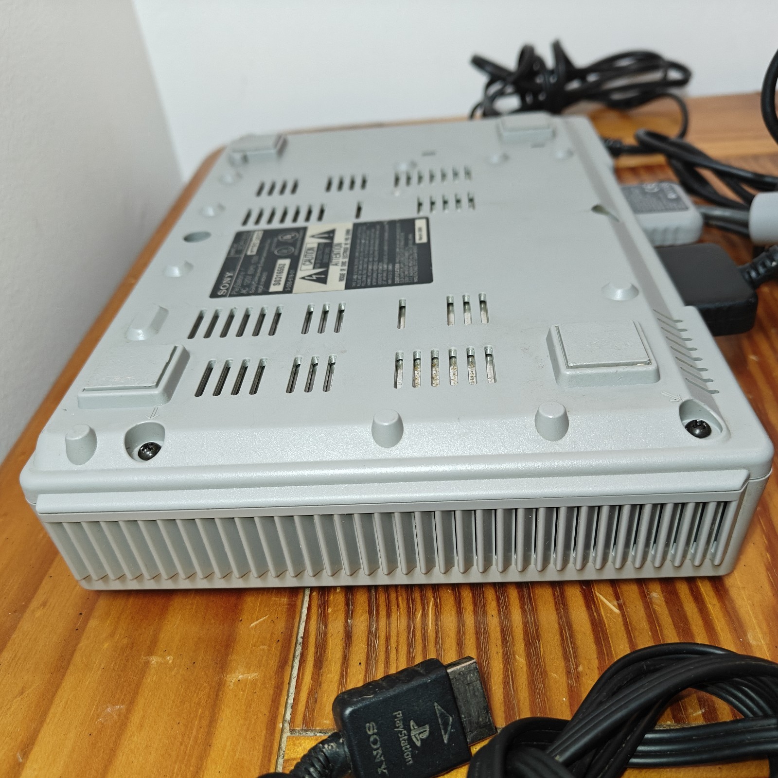 Sony PlayStation 1 Console + PS1 Controllers, Memory Card, AV, Power Cords, Game