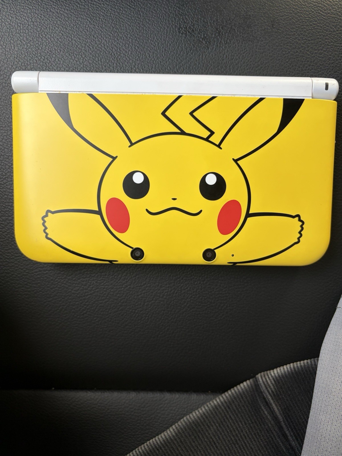 Nintendo 3DS XL SPR 001 Pikachu Edition Yellow Handheld Console StreetPass