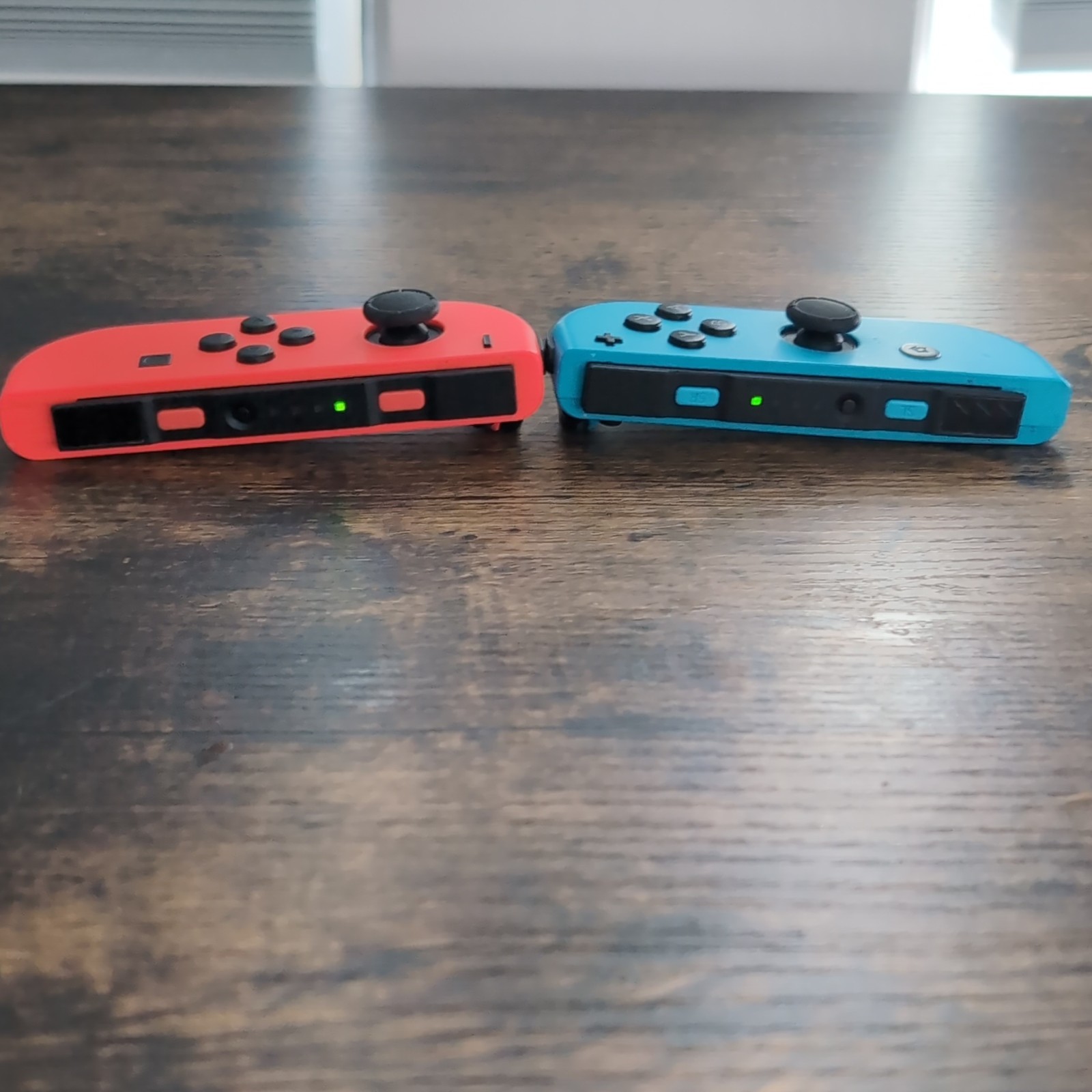 Nintendo Switch Console V2 — Hall-Effect Joy-Cons, No Drift — Tested