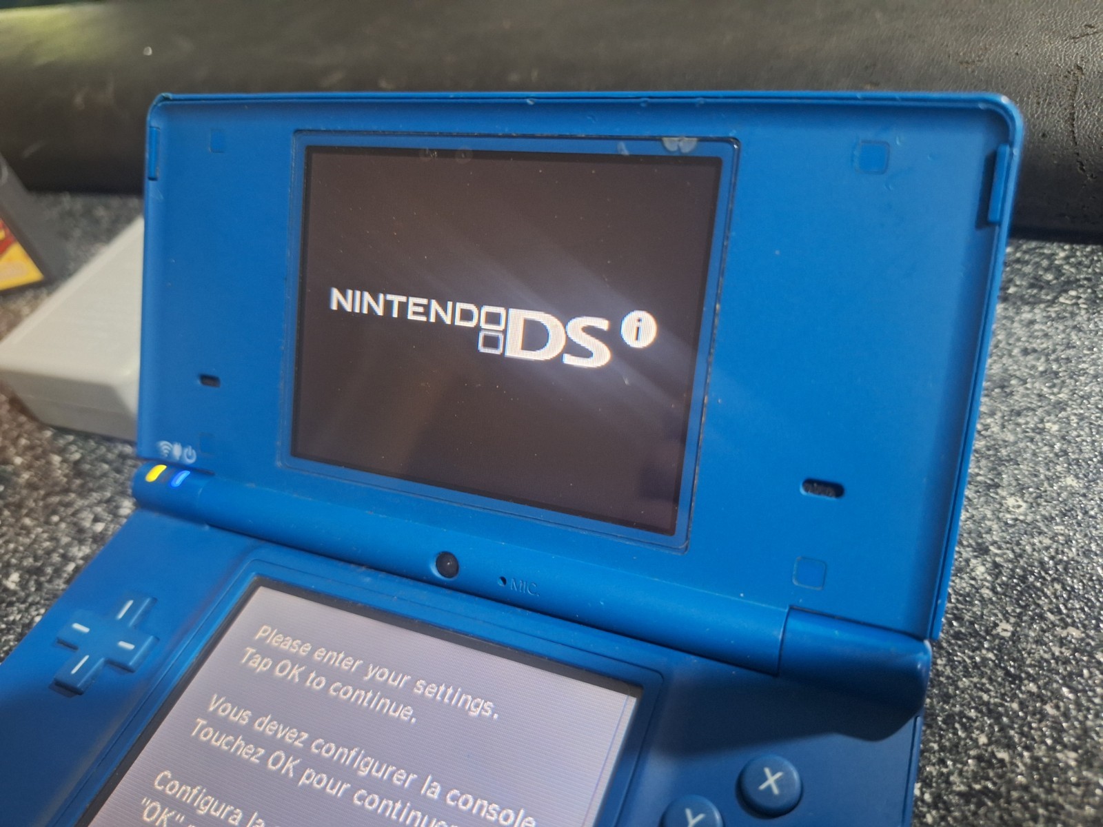 Blue Nintendo DSI Console Bundle With Mario DK Game Charger TESTED WORKING