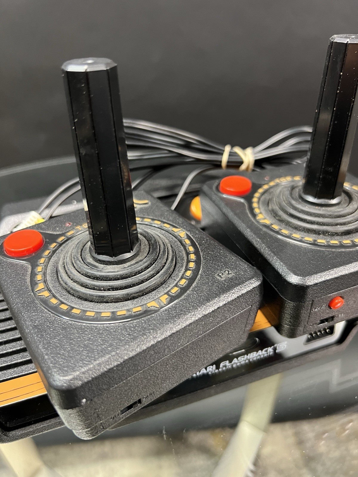 ATARI Flashback 5 Classic Game System CONSOLE 92 GAMES 2 Controllers NICE