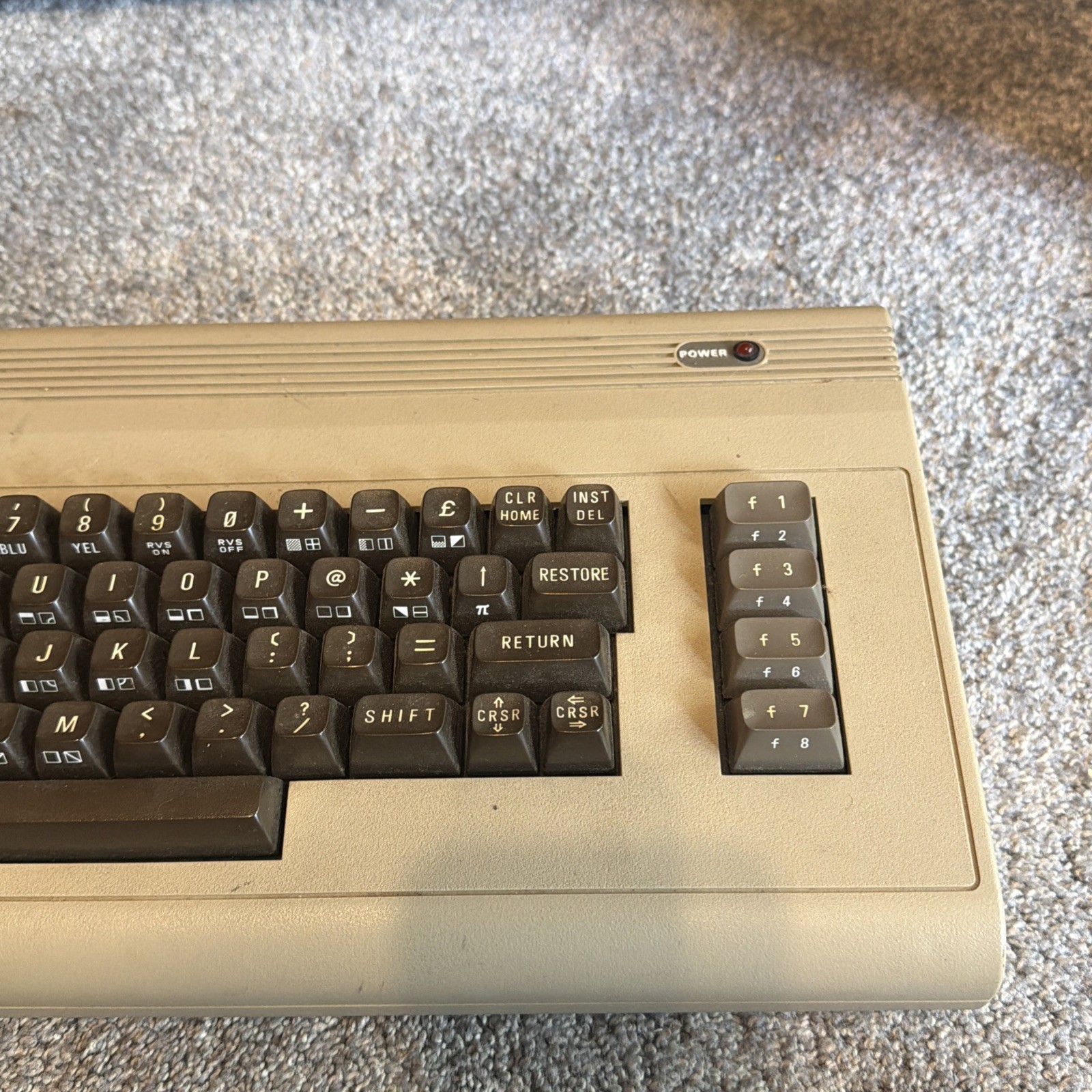 Commodore 64 Computer W/ 1541 And Lot Of Games, Manuals Etc READ