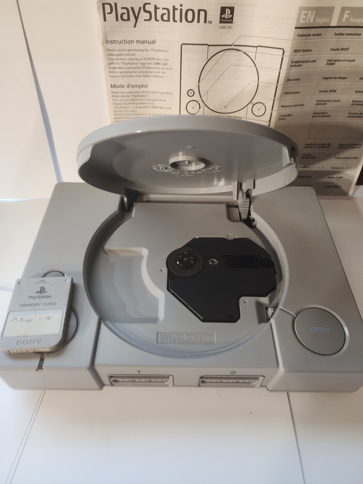 Playstation 1 SCPH-5501 Bundle 1 Controller 10 Games And Manual. Tested