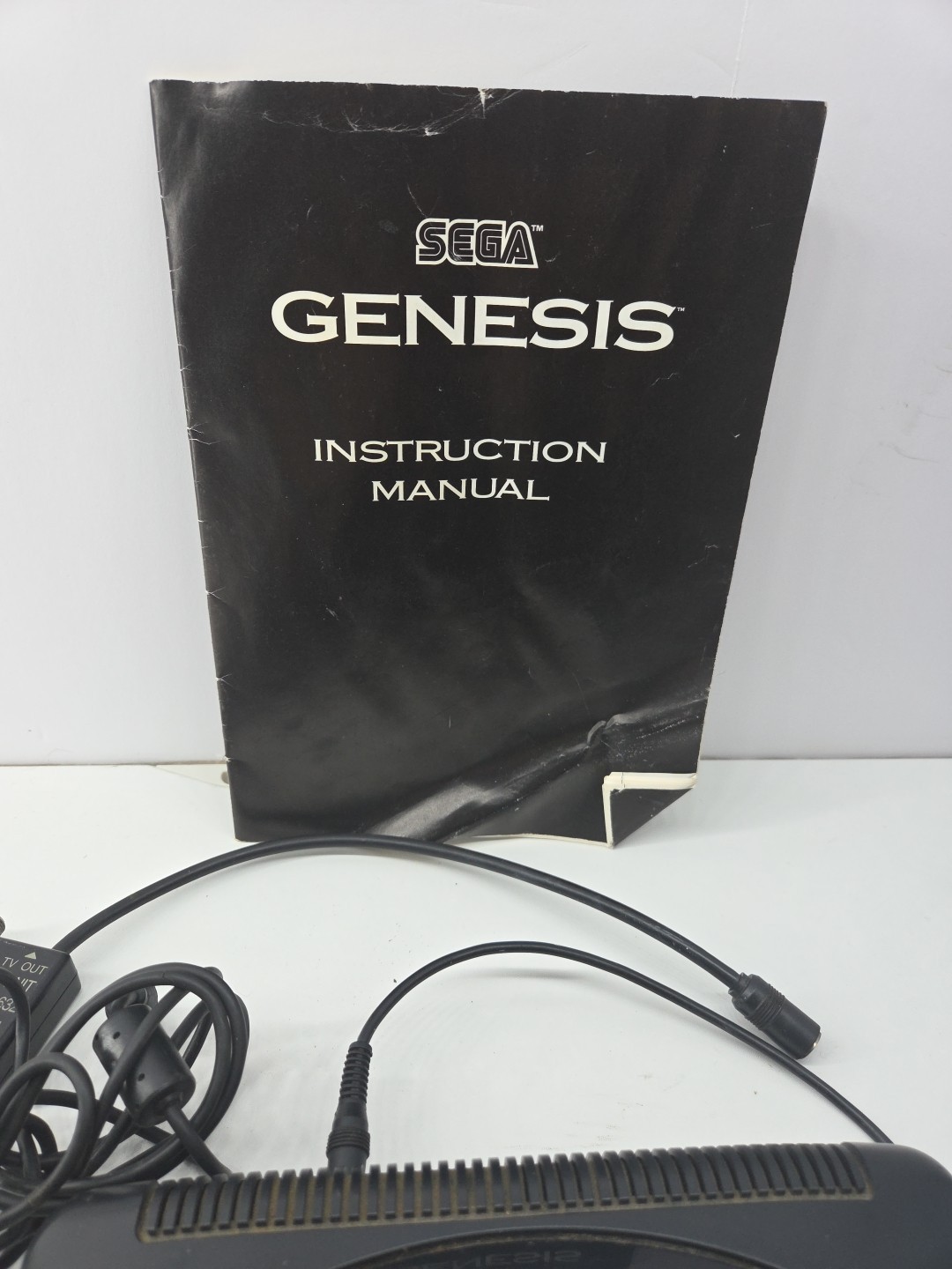 Sega MK-1631 Genesis 1 Console Complete System. All Original – Box Included