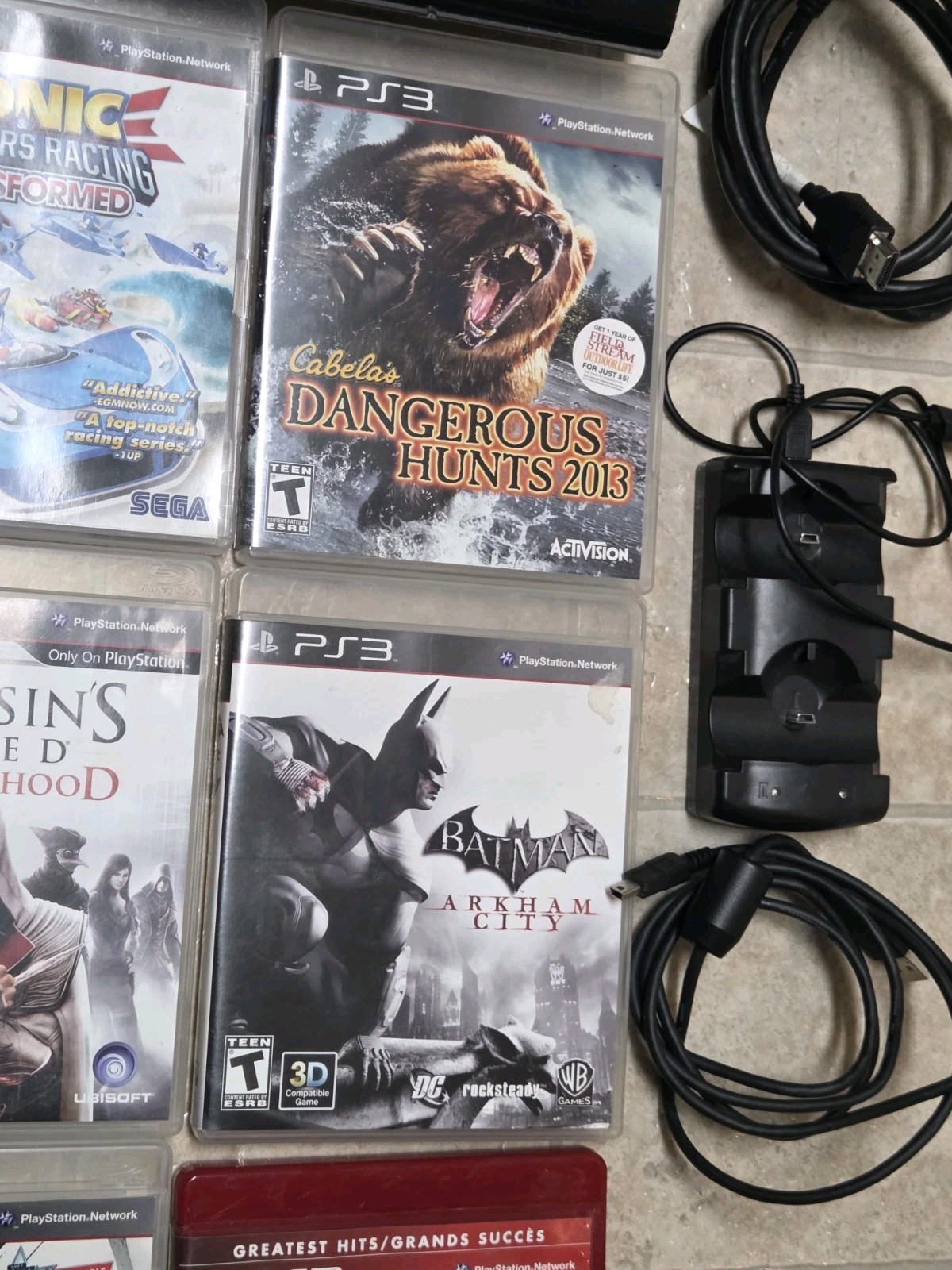 Sony PlayStation 3 PS3 Console Super Slim 250GB + 2 controllers, 9 Game -Bundle