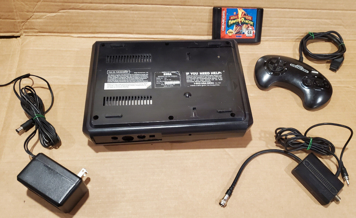 Sega Genesis Console 16-Bit Model MK-1601 Console Bundle + Game