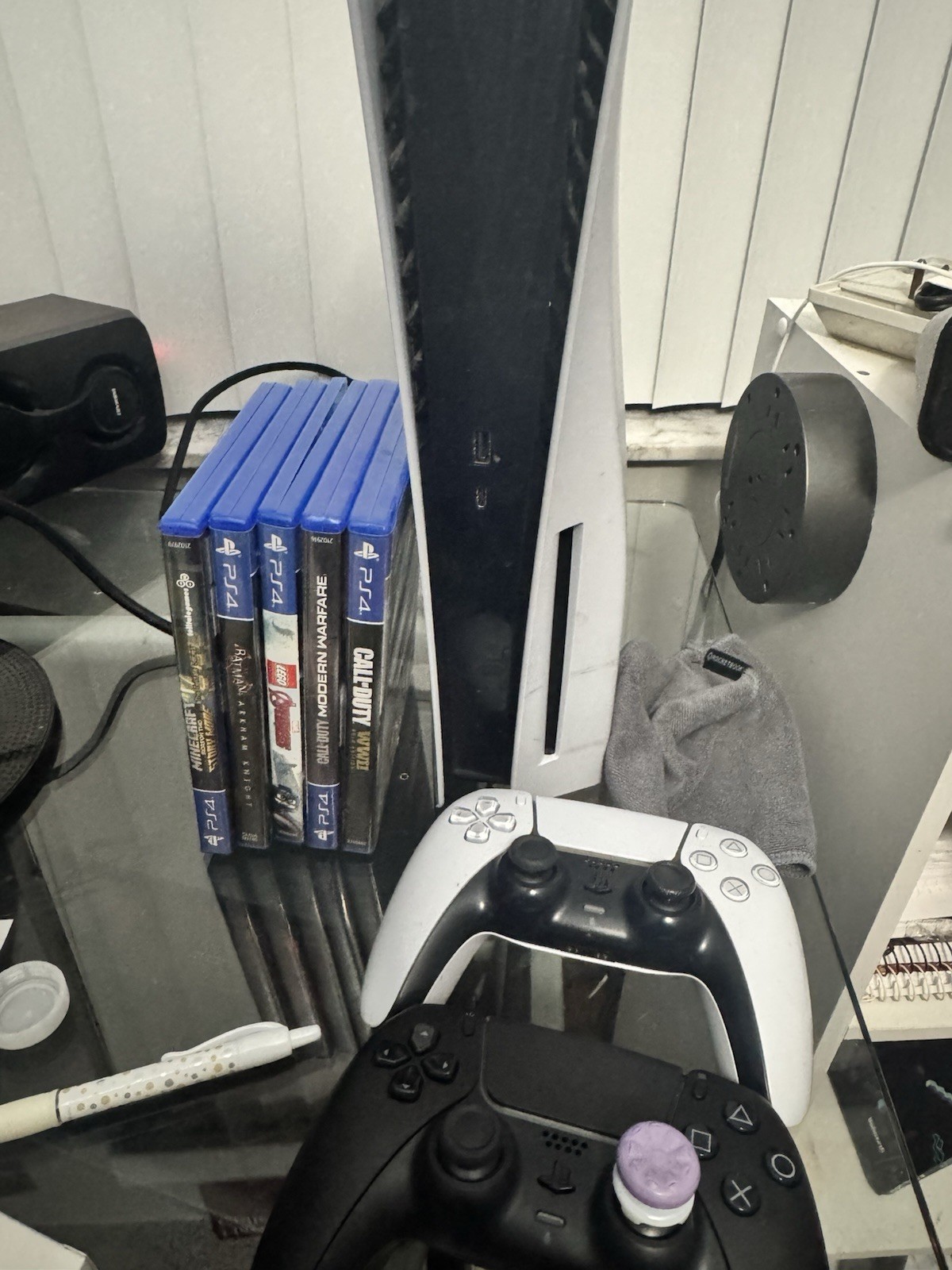 Sony PlayStation 5 PS5 Disc Console 825GB 4K White/Black w/ Controller and Games