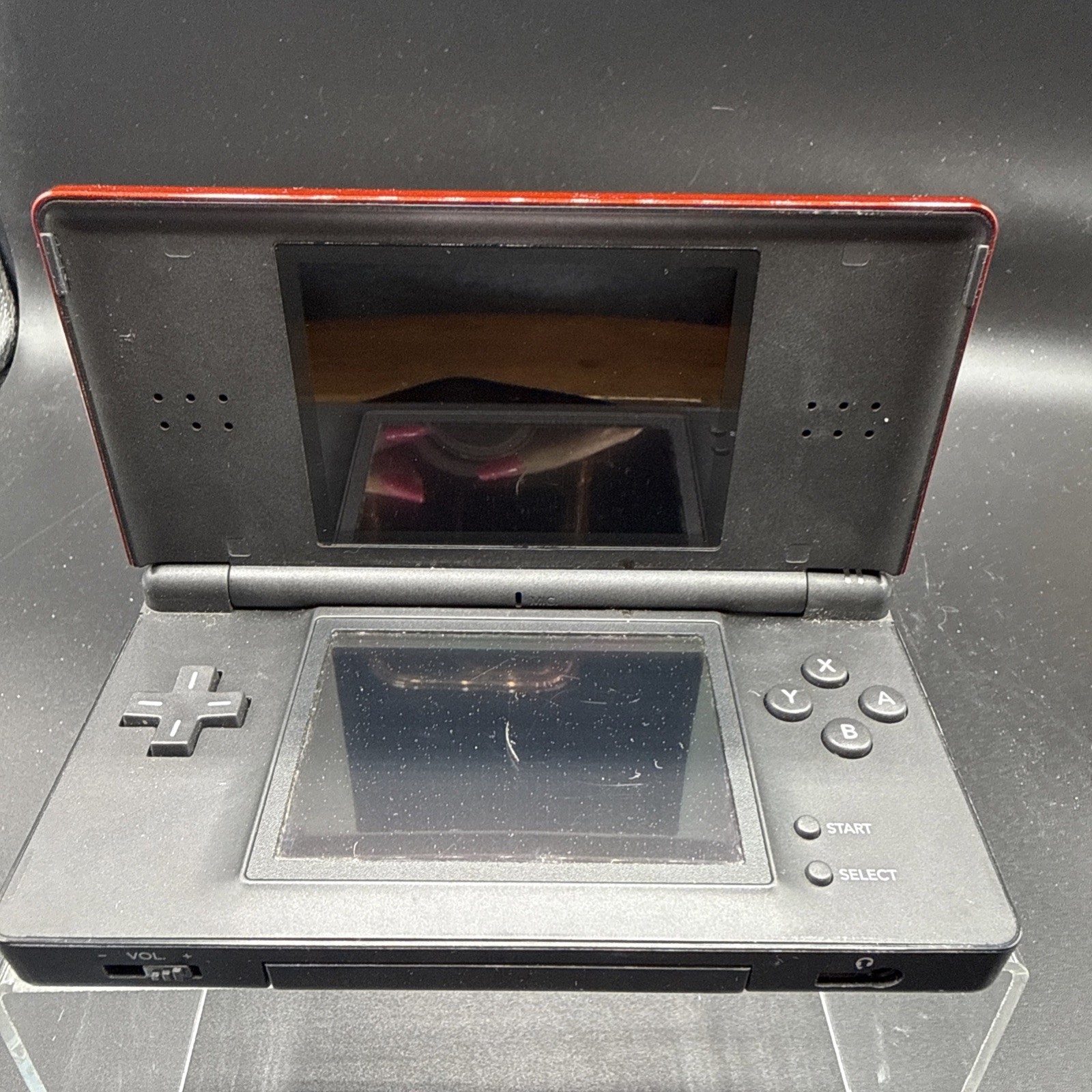 Nintendo DS Lite-Red Handheld Gaming Sys Charger & 1 game SM SCRATCH ON SCREEN