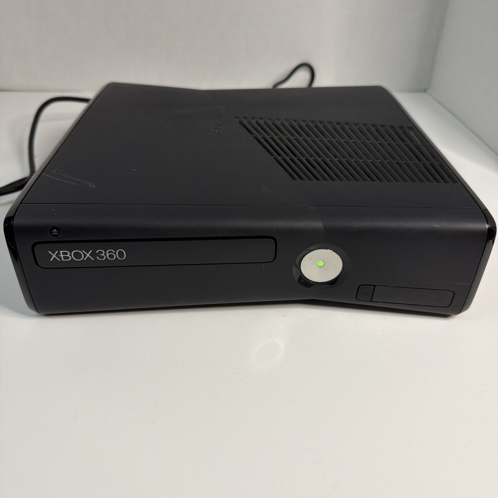 Microsoft Xbox 360 S 4GB Console Gaming System Only Matte Black 1439 Tested