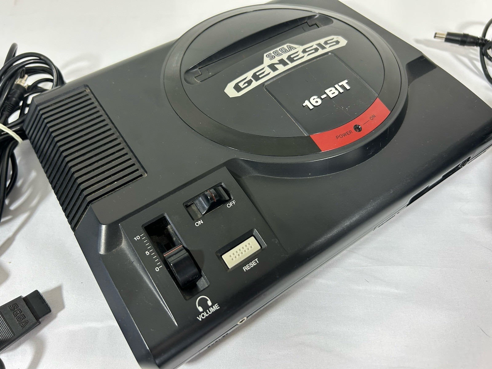 Sega Genesis HD Model 1 MK-1601 Console – Games & Controllers Bundle TESTED