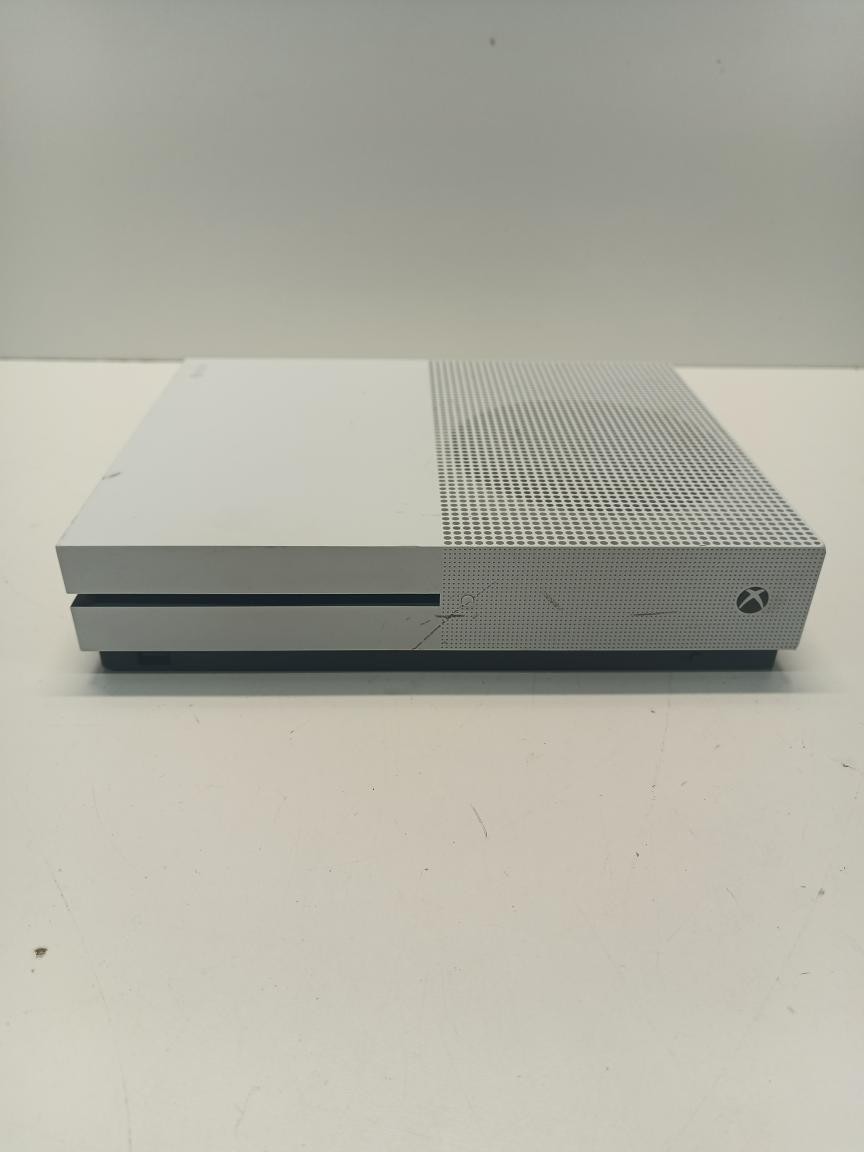 PRE OWNED MICROSOFT XBOX ONE S – CONSOLE – 500GB – 1681 (P23016999)