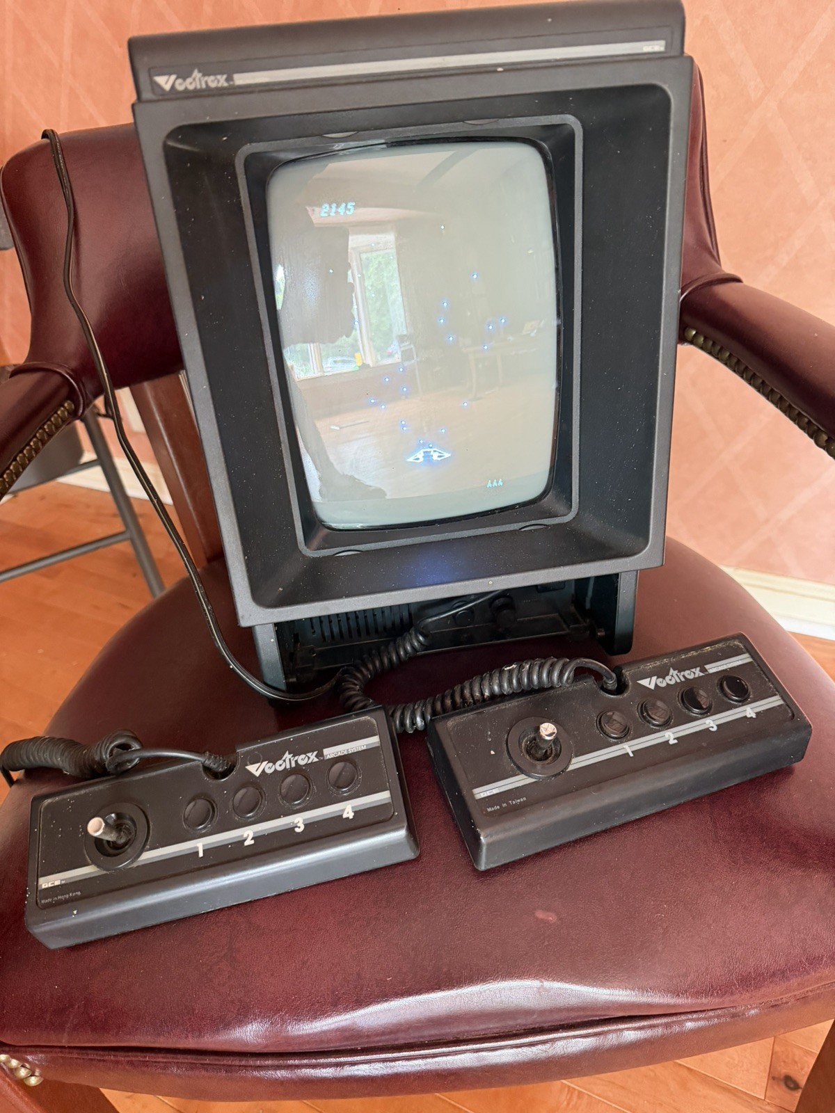 Vectrex Arcade console; 2 controllers PLUS boxed new controller 12 games overlay
