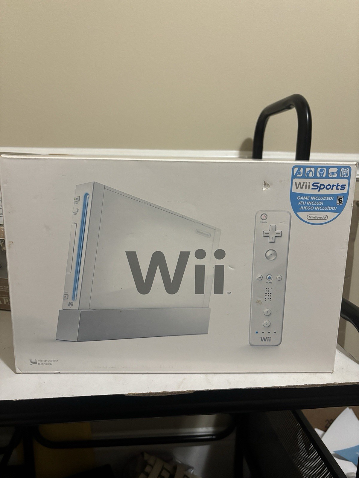 Nintendo Wii Console in Original Box – Console Power Chord And HDMI Only Tested